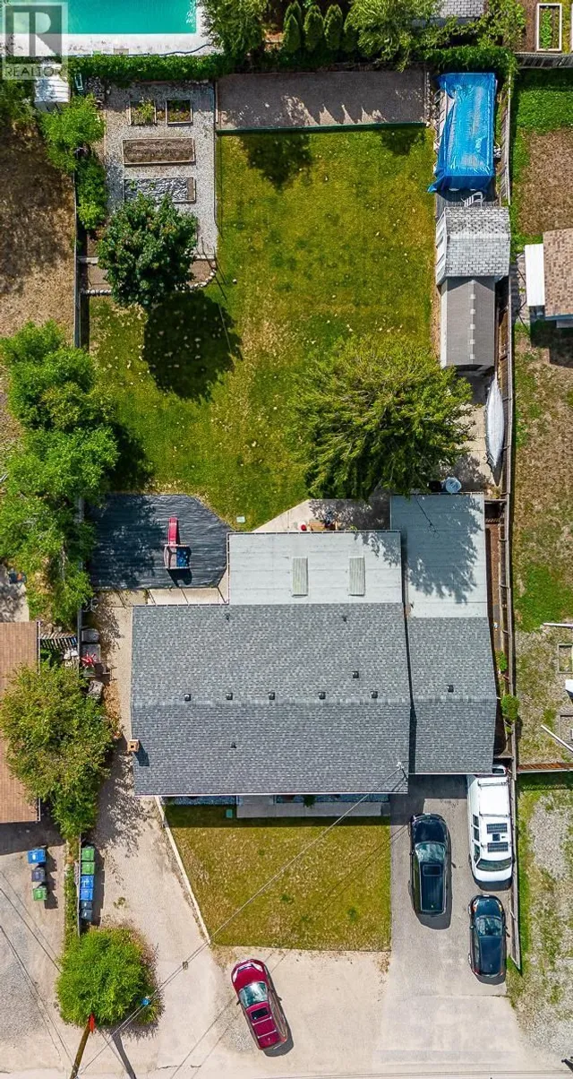 420 ASHER ROAD, Kelowna 3