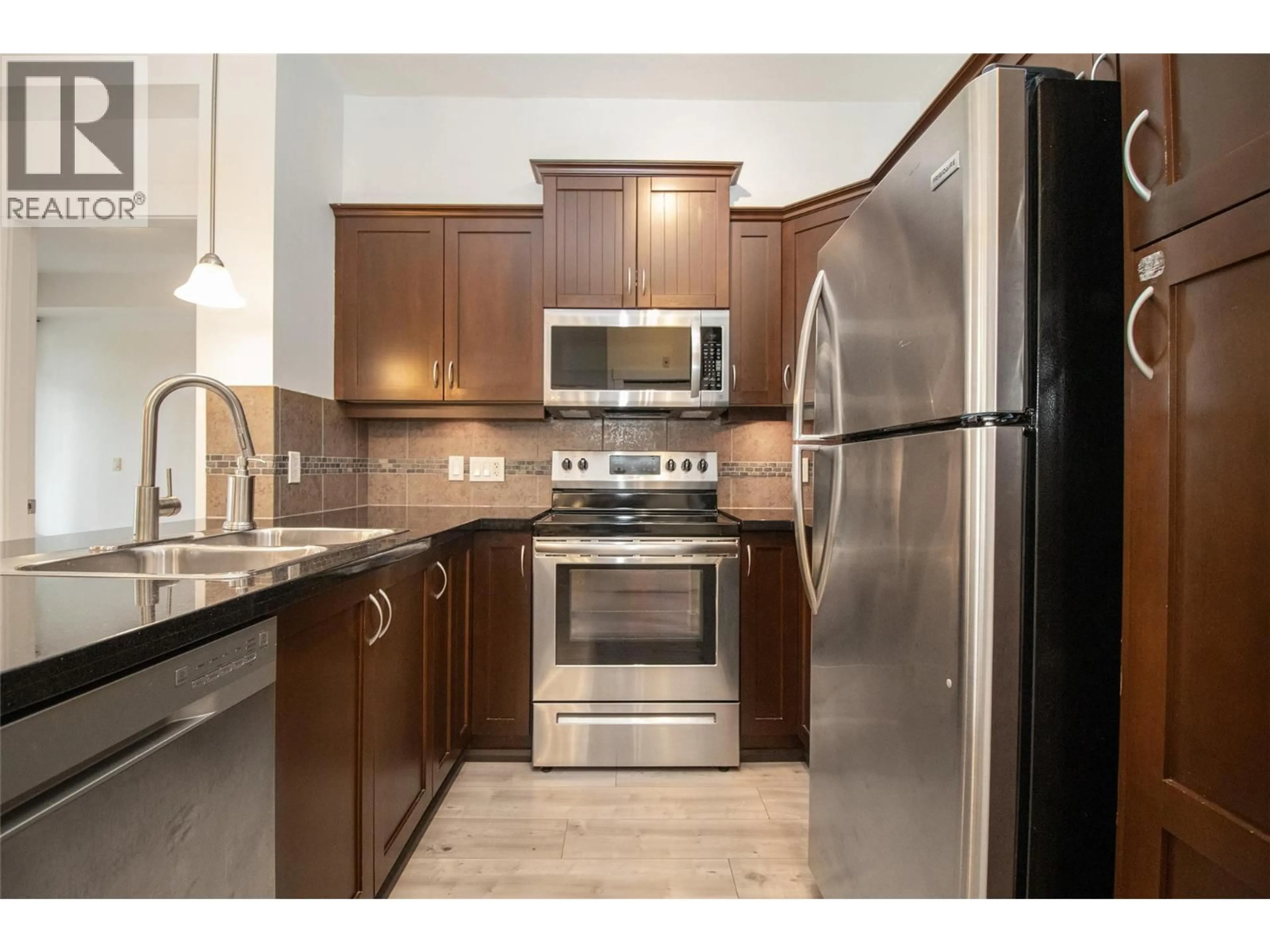 Standard kitchen, unknown for 311 - 3521 CARRINGTON ROAD, West Kelowna British Columbia V4T2E6