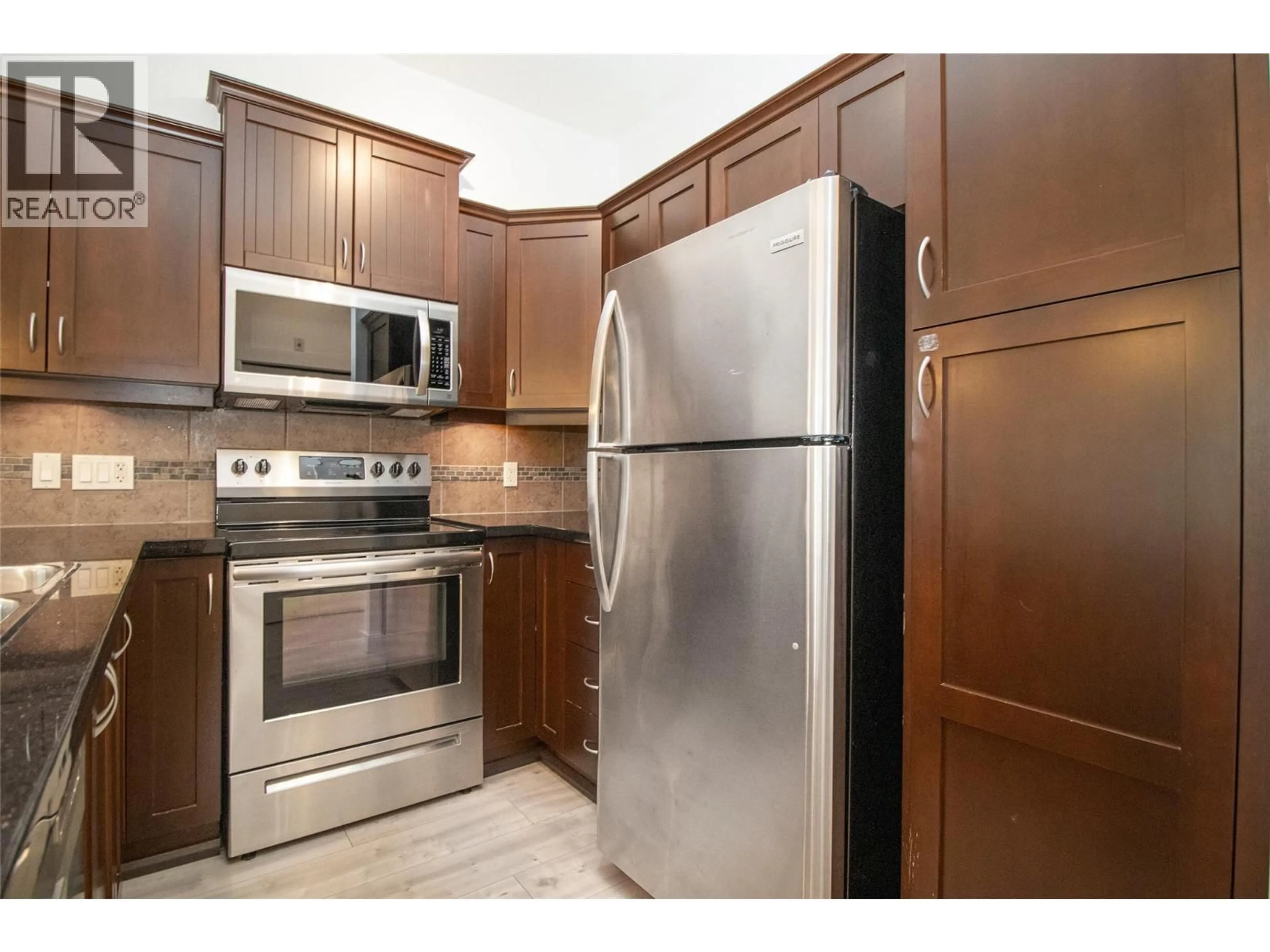 Standard kitchen, unknown for 311 - 3521 CARRINGTON ROAD, West Kelowna British Columbia V4T2E6