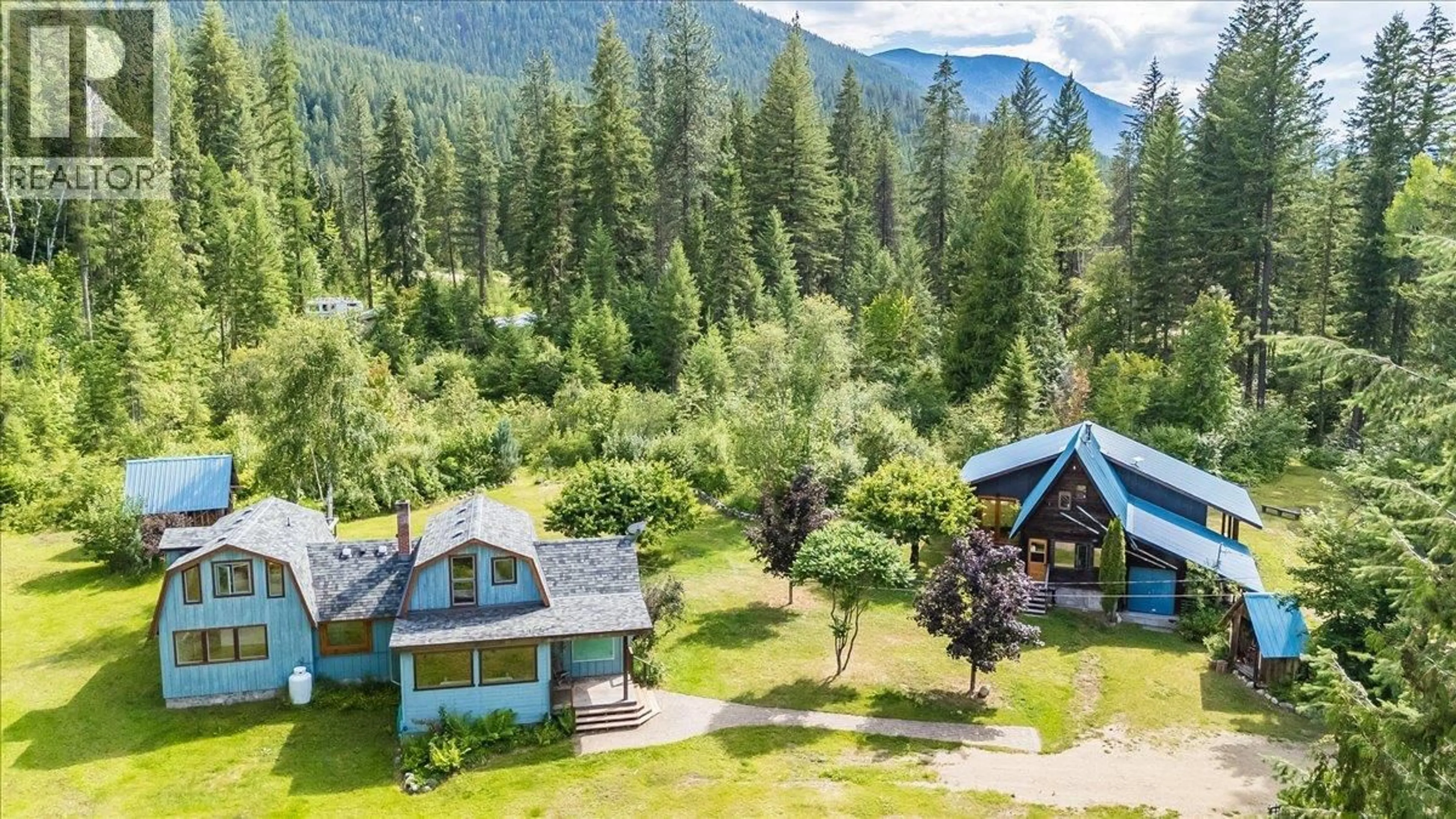 A pic from outside/outdoor area/front of a property/back of a property/a pic from drone, mountain view for 6042 WOODWARD ROAD, Winlaw British Columbia V0G2G0