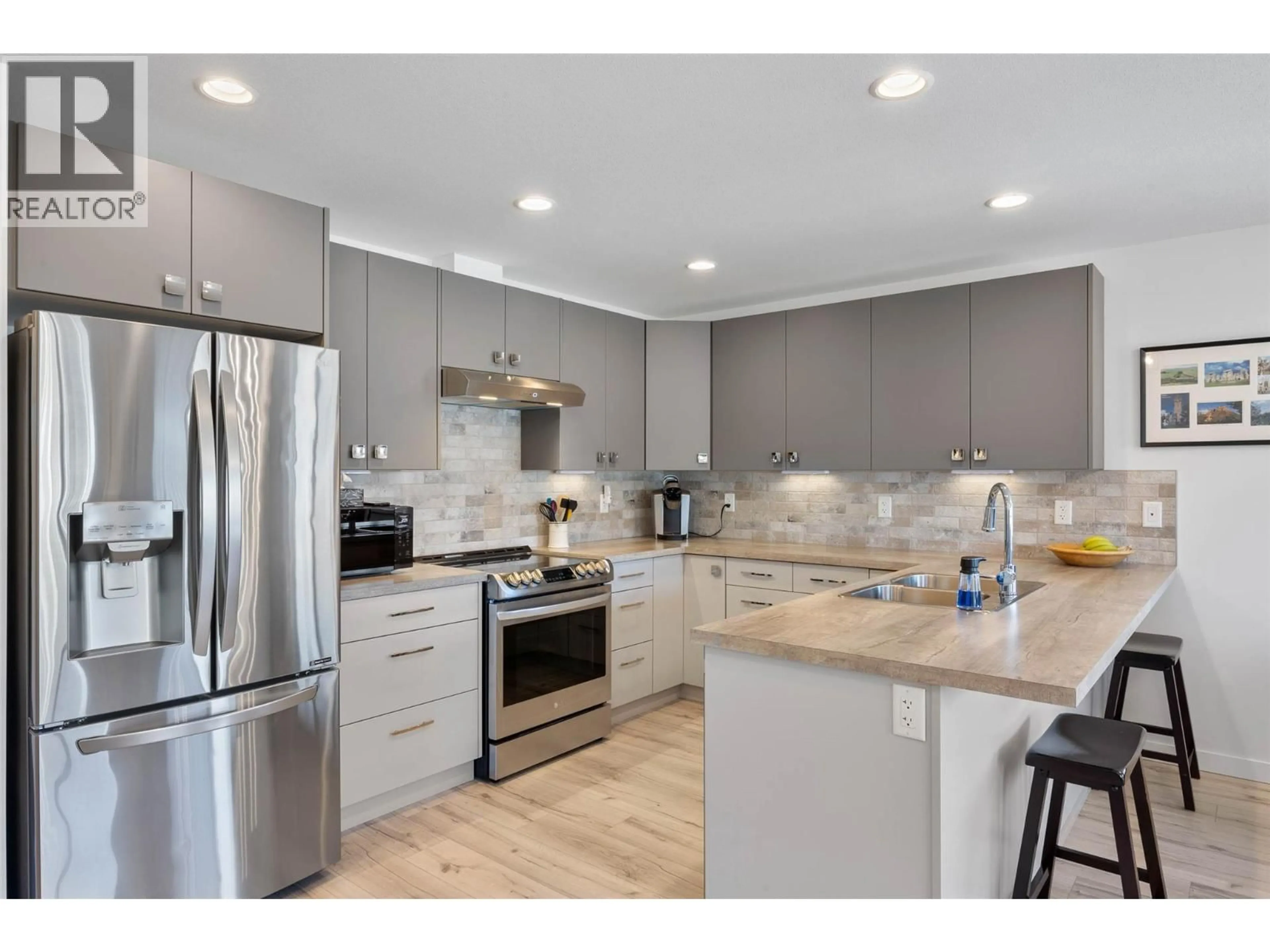 Open concept kitchen, unknown for 107 - 1323 KINROSS PLACE, Kamloops British Columbia V1S0E4