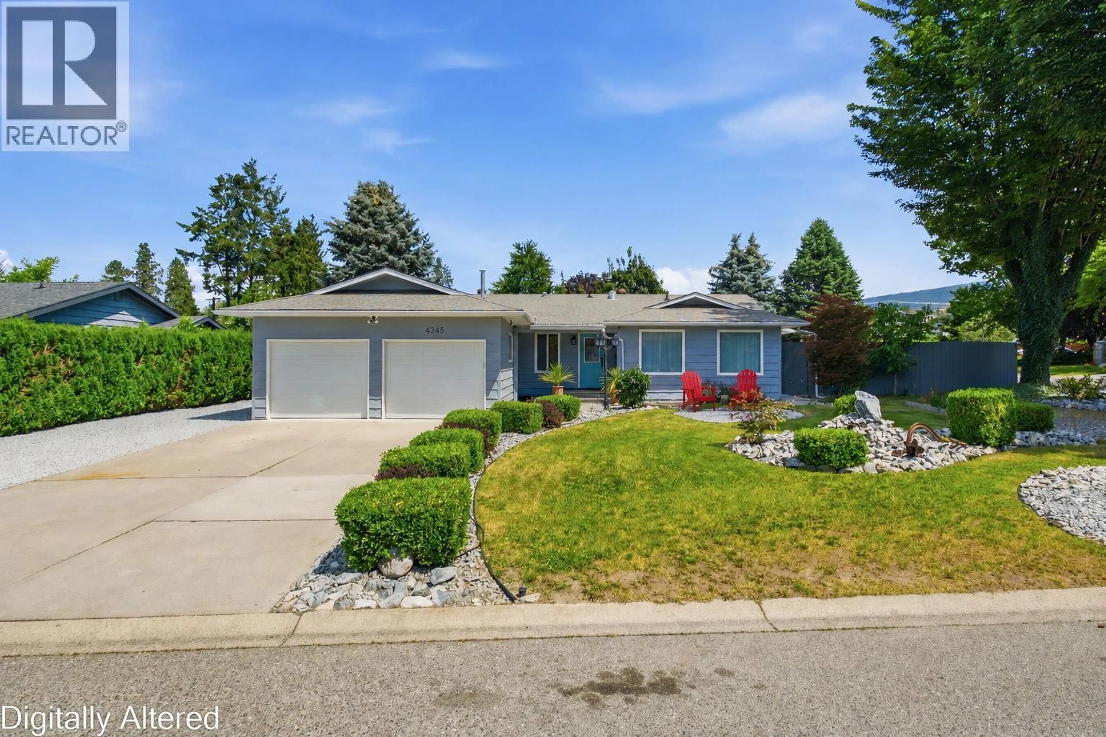 Home with vinyl exterior material, street for 4345 DUNVEGAN COURT, Kelowna British Columbia V1W1S9