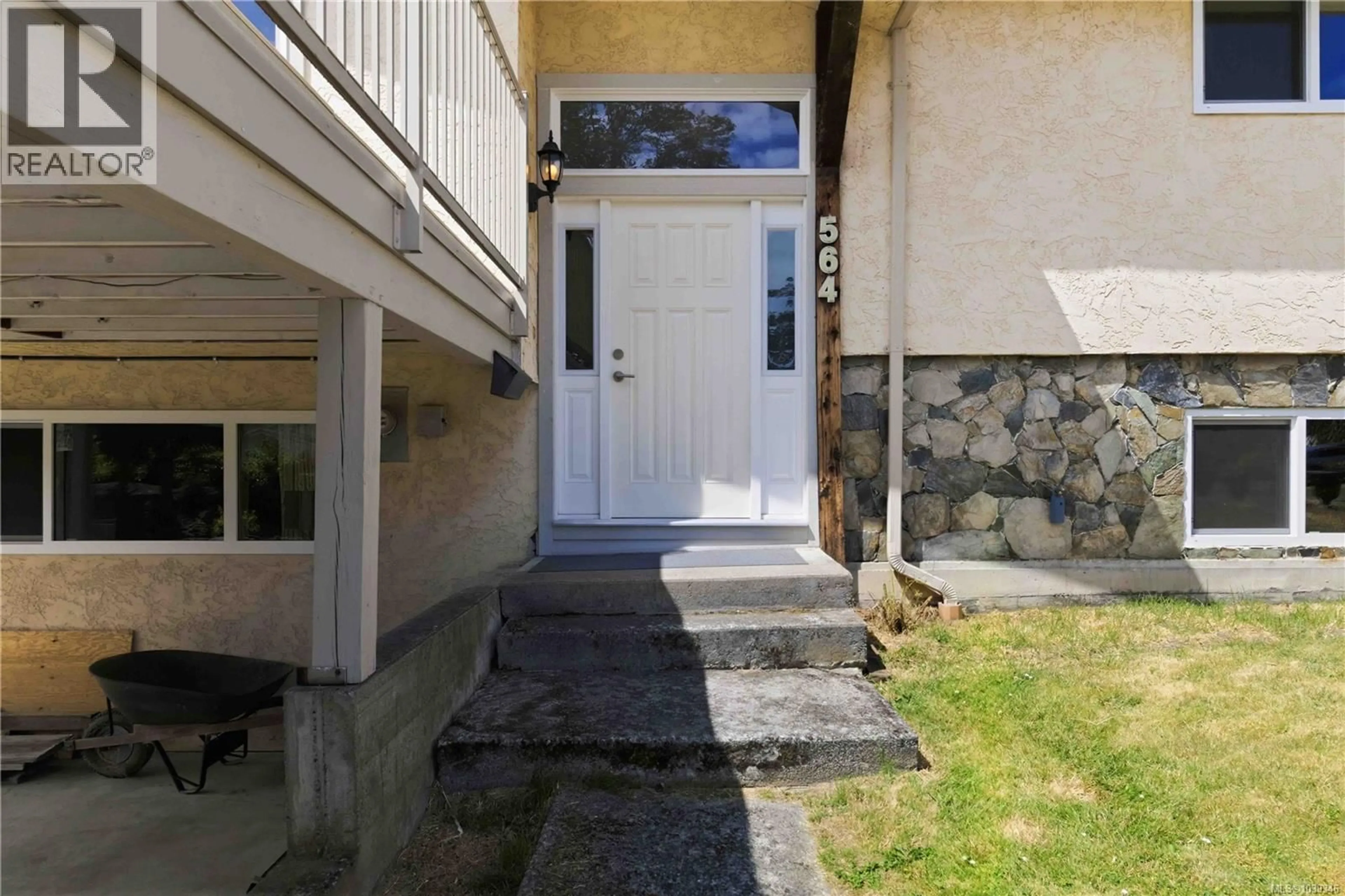Unknown for 564 OCONNELL PLACE, Saanich British Columbia V8Z2C4