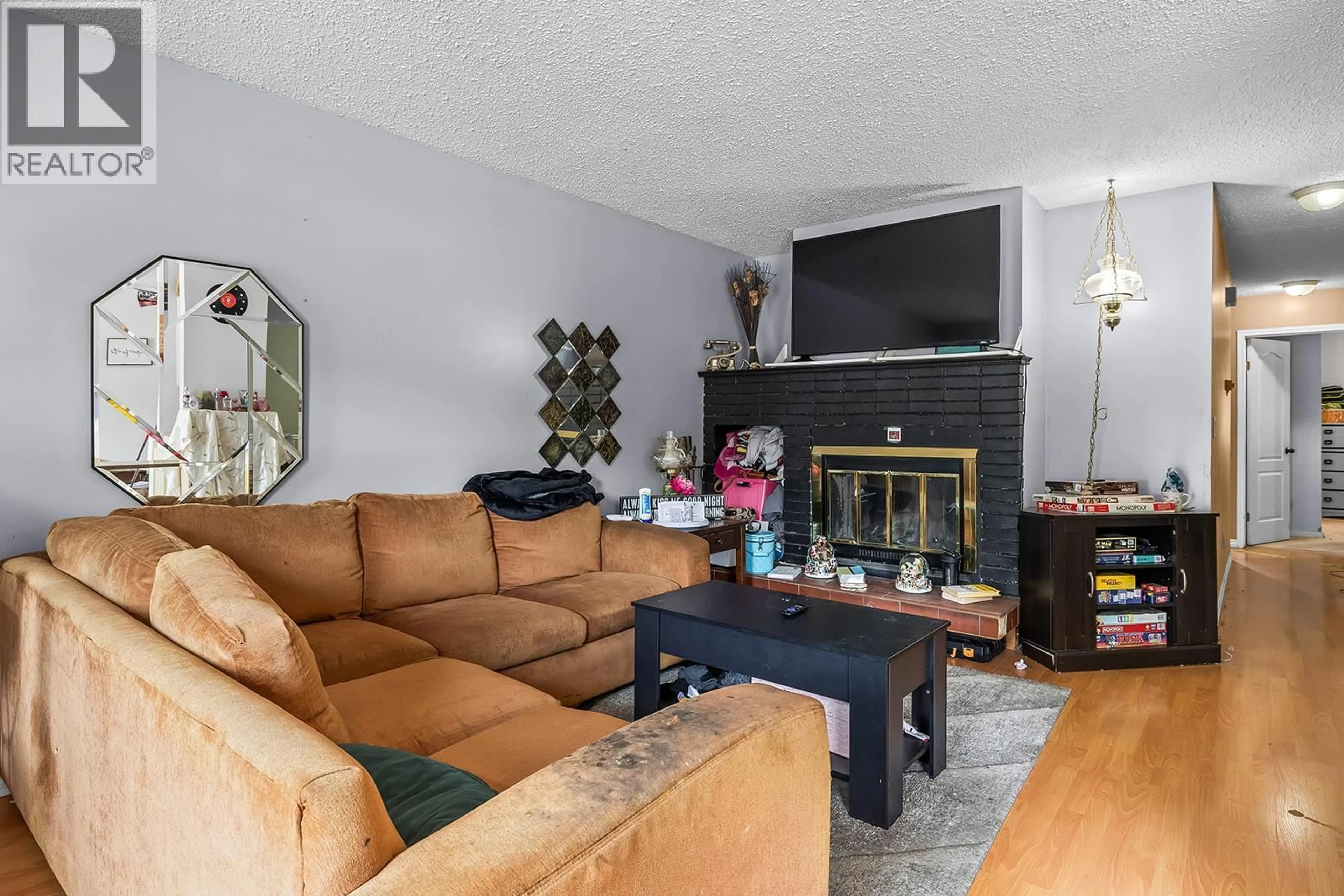 Living room with furniture, unknown for 3374 MCMILLAN ROAD, West Kelowna British Columbia V4T1H1