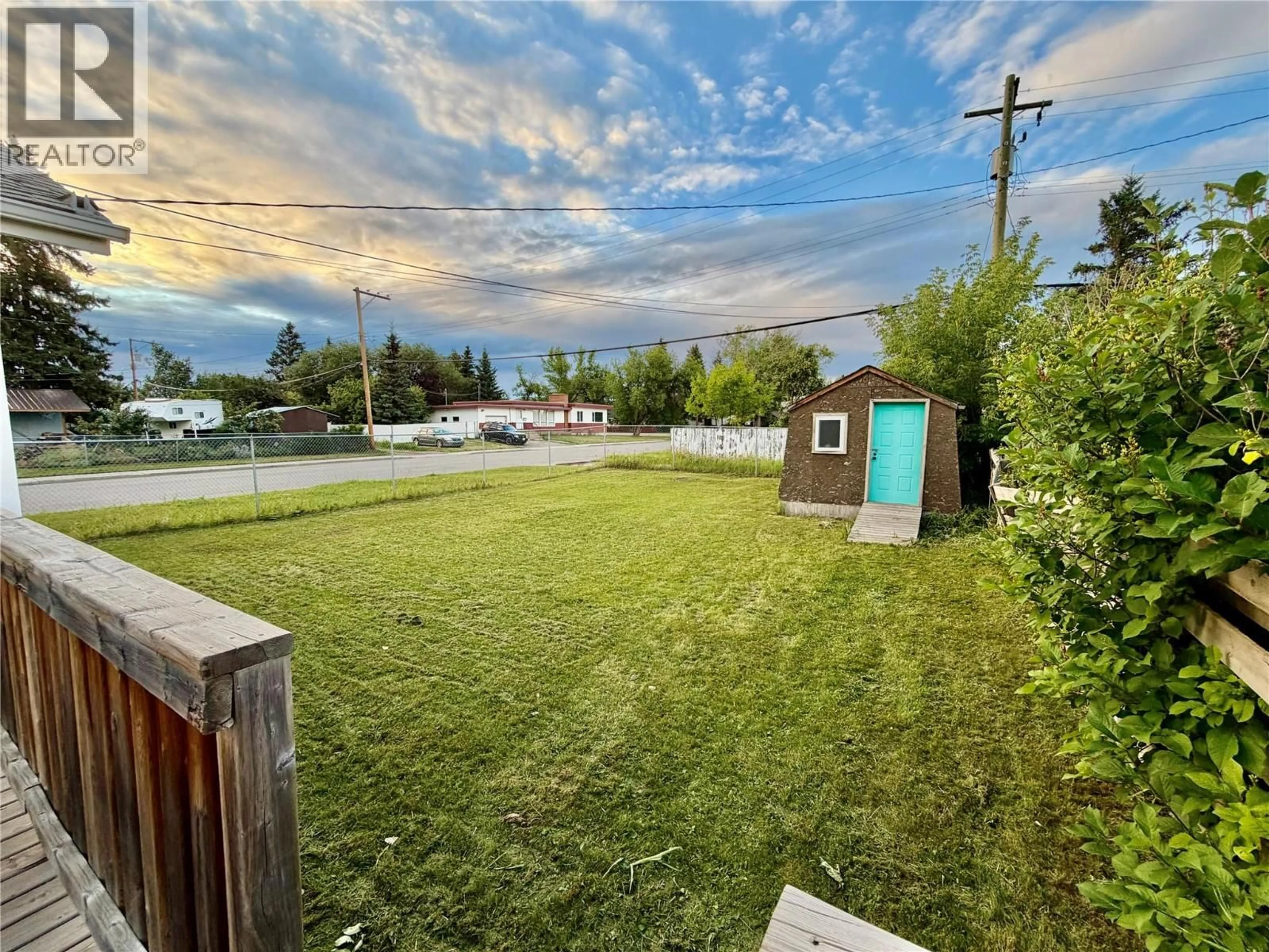 A pic from outside/outdoor area/front of a property/back of a property/a pic from drone, unknown for 832 106 AVENUE, Dawson Creek British Columbia V1G2N4