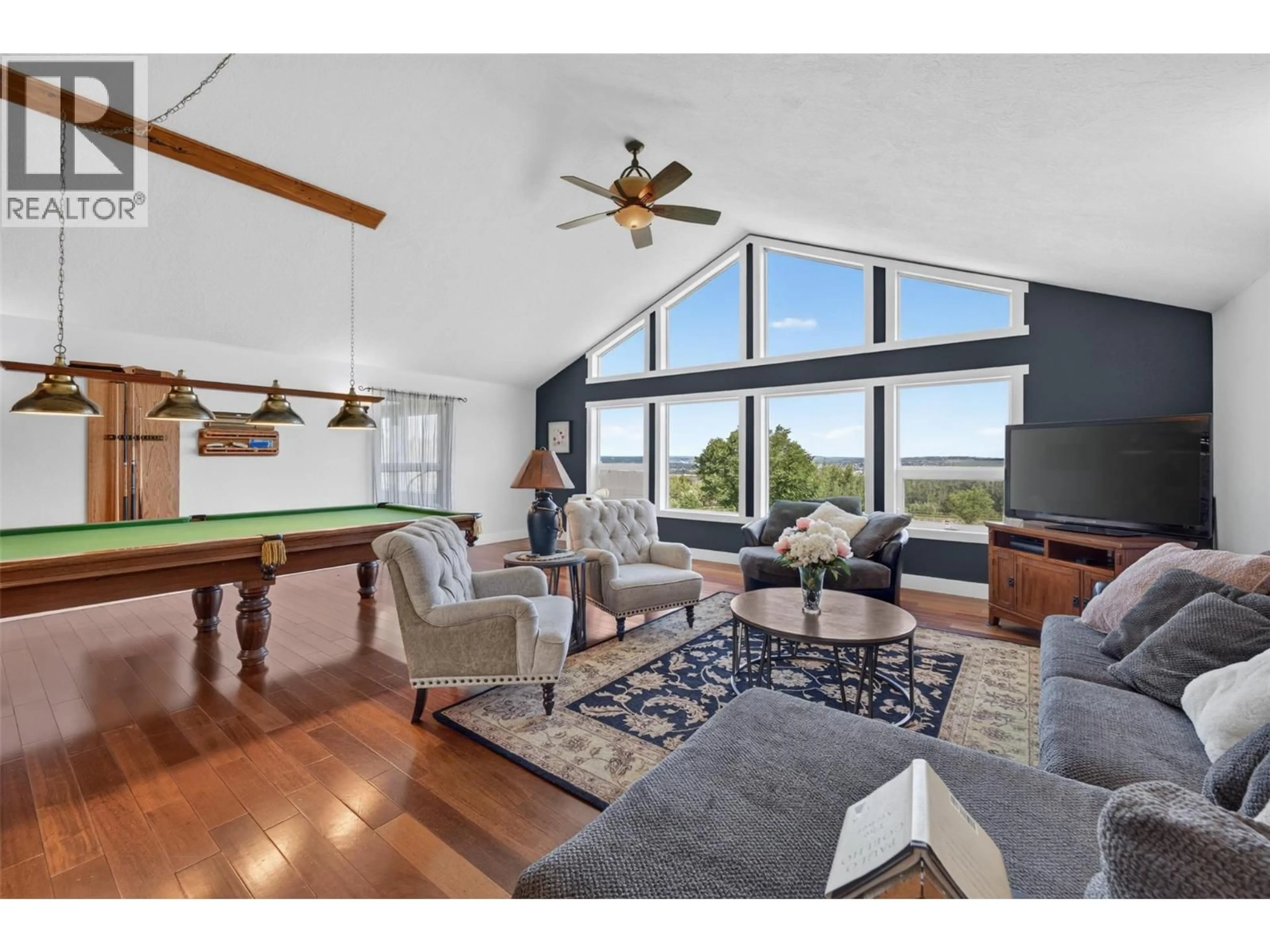 Living room with furniture, unknown for 1094 PARADISE VALLEY OTHER, Dawson Creek British Columbia V1G0H4