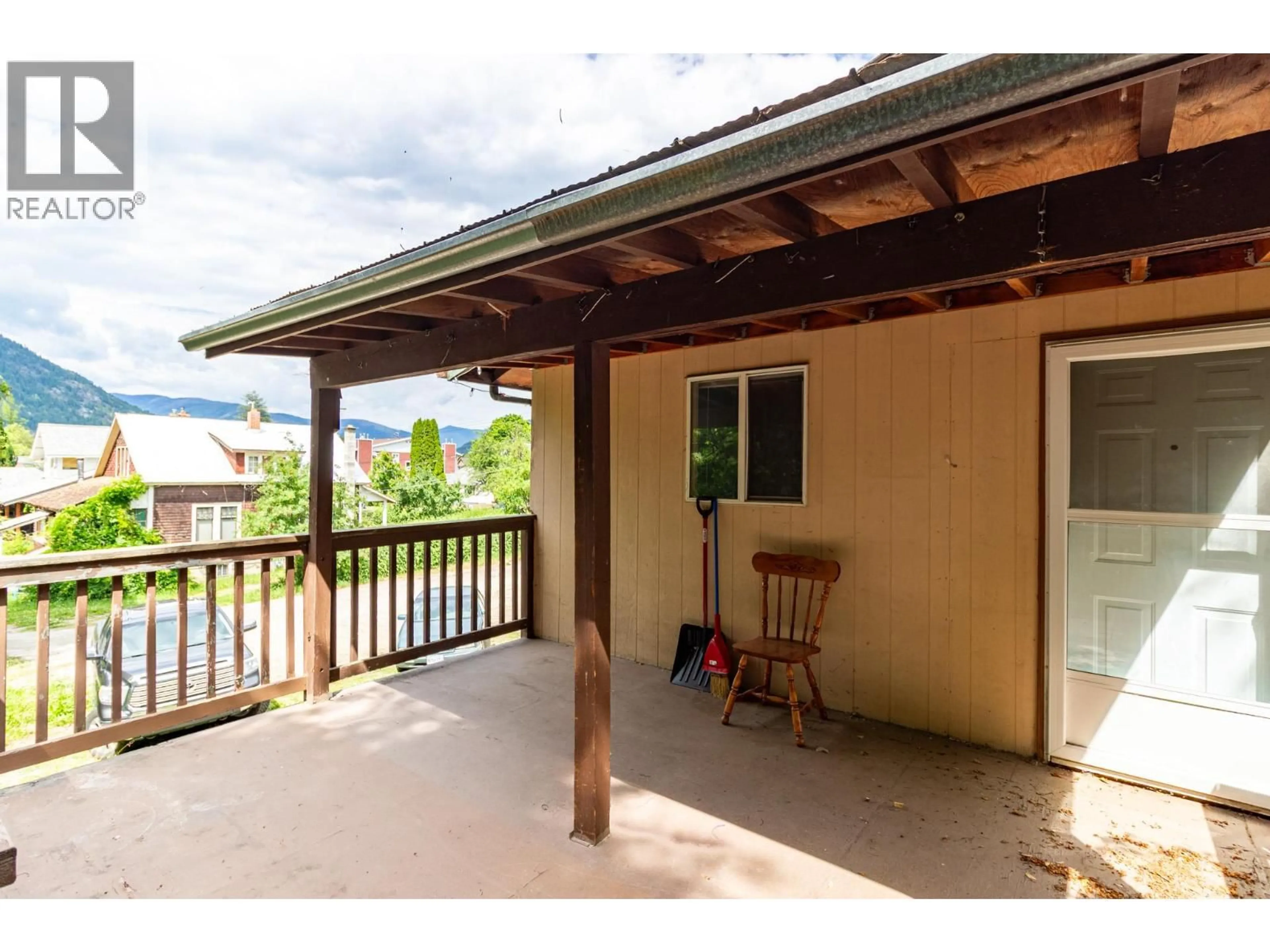 Patio, water/lake/river/ocean view for 523 SECOND STREET, Nelson British Columbia V1L5P2