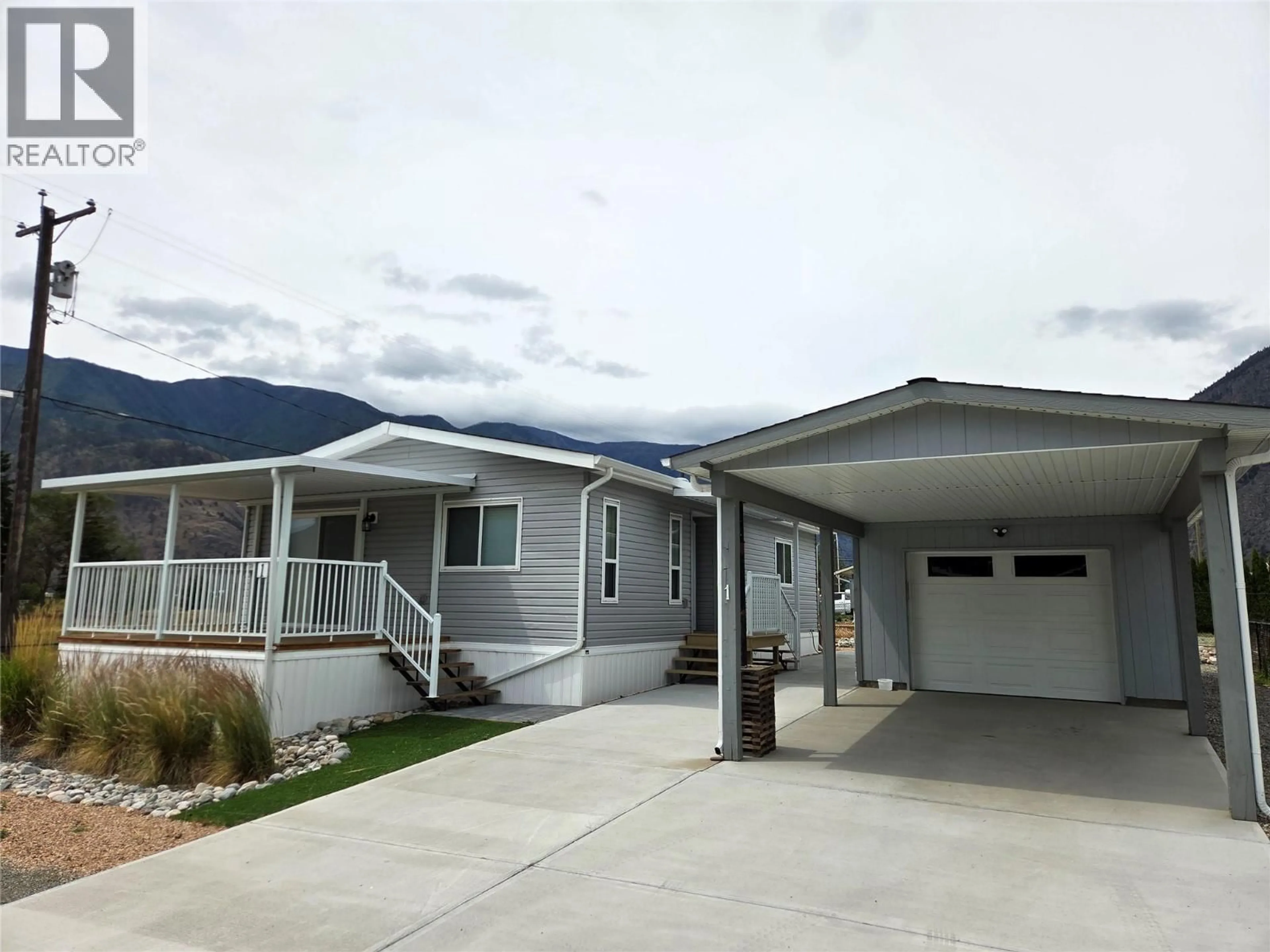 Home with vinyl exterior material, mountain view for 1 - 1118 MIDDLE BENCH ROAD, Keremeos British Columbia V0X1N2
