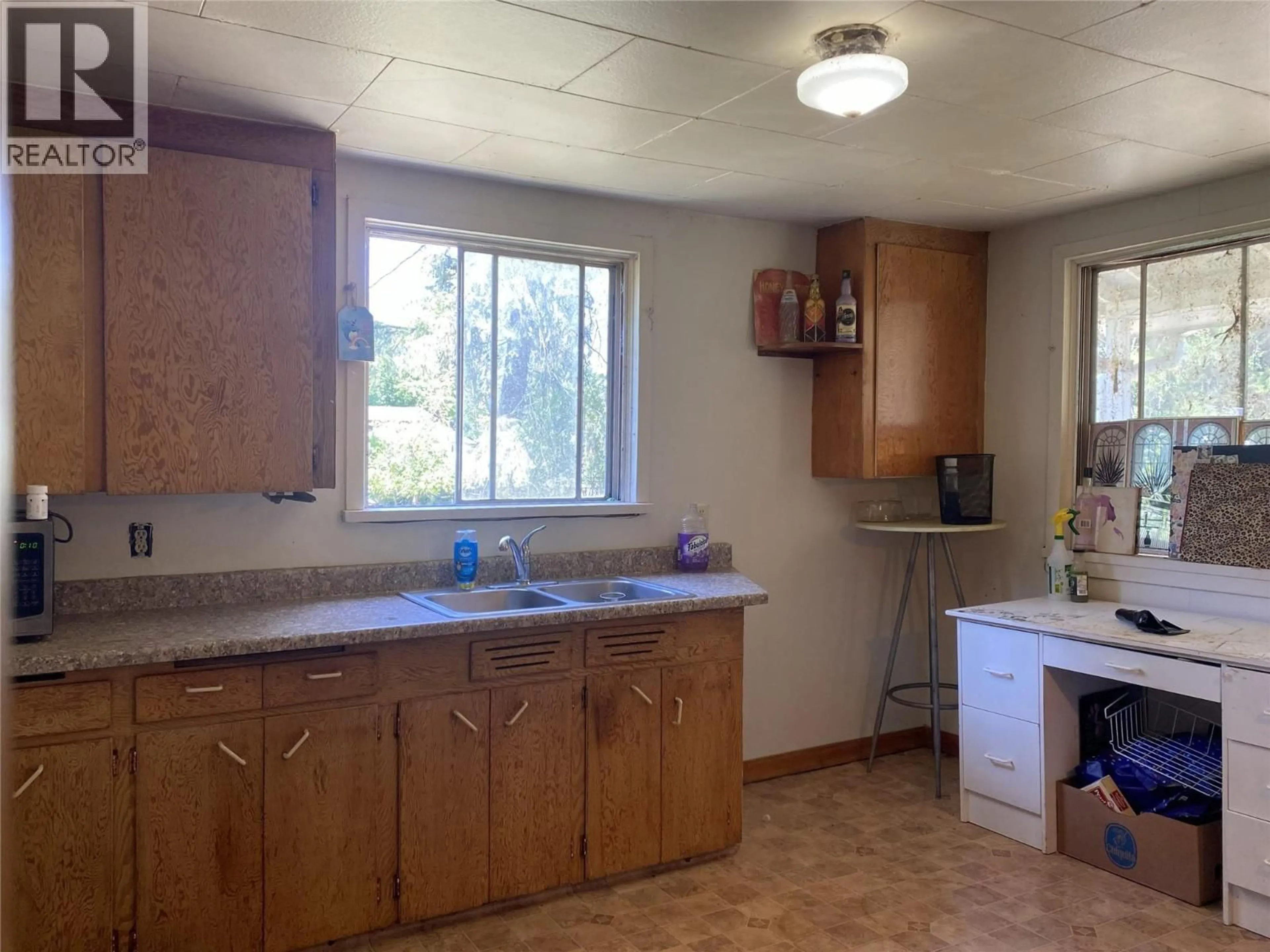 Standard kitchen, unknown for 1615 NEIMI ROAD, Christina Lake British Columbia V0H1E2