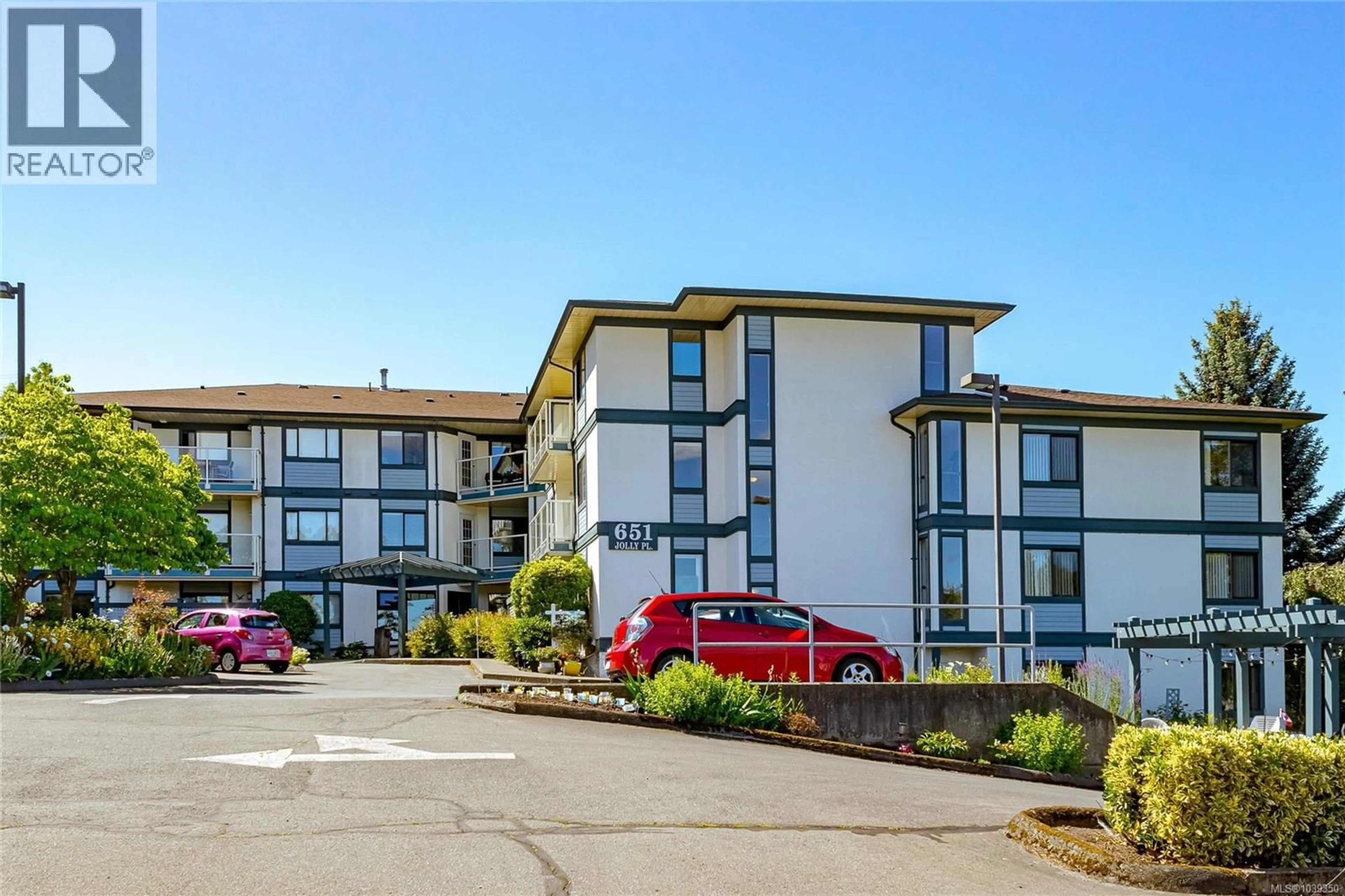 Unknown for 102 - 651 JOLLY PLACE, Saanich British Columbia V8Z6R9