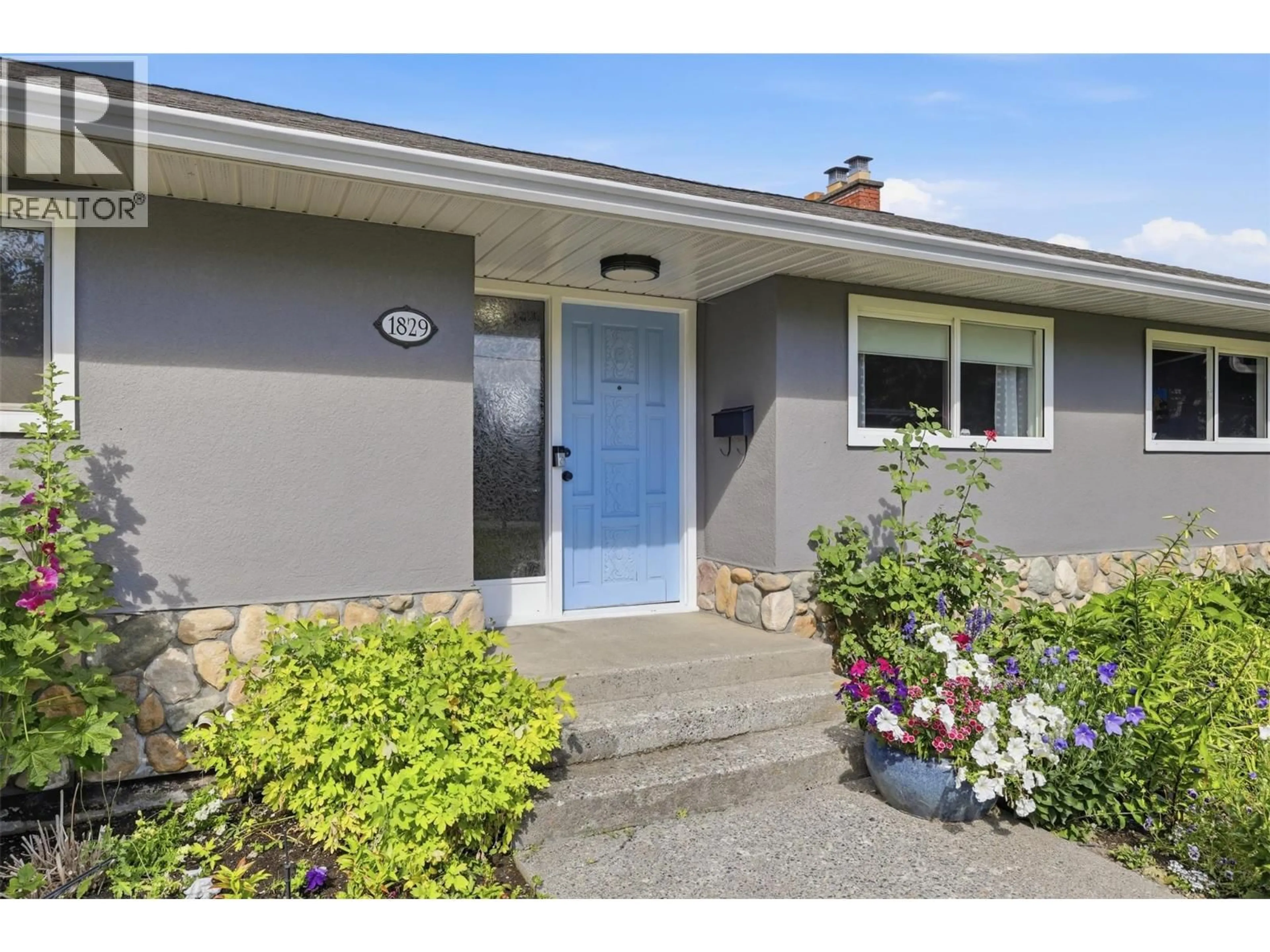 Home with vinyl exterior material, street for 1829 ORCHARD DRIVE, Kamloops British Columbia V2C4G9