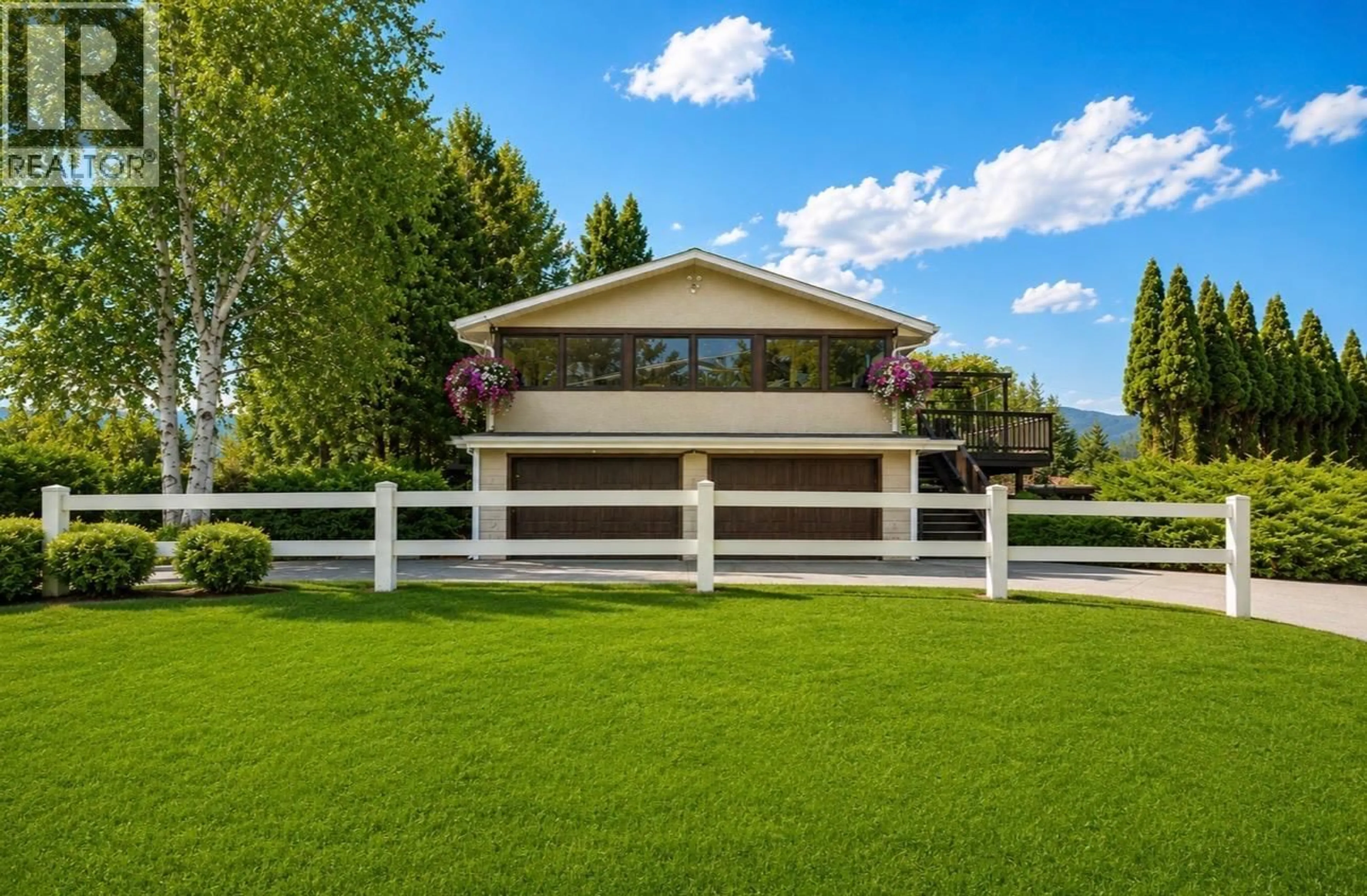 Home with vinyl exterior material, mountain view for 807 WATERLOO ROAD, Ootischenia British Columbia V1N4K8