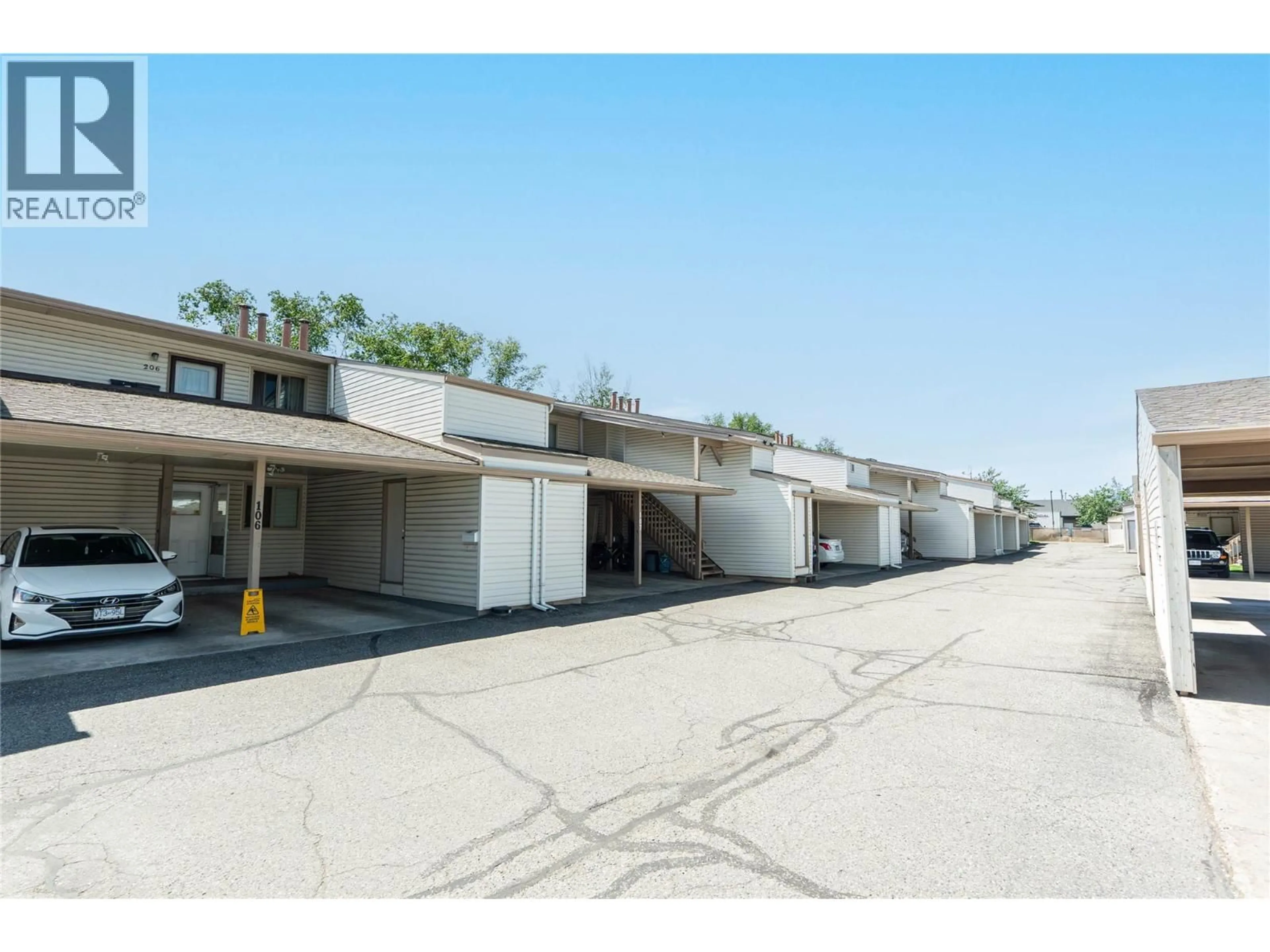 Unknown for 207 - 290 HWY 33 OTHER EAST, Kelowna British Columbia V1X2A3