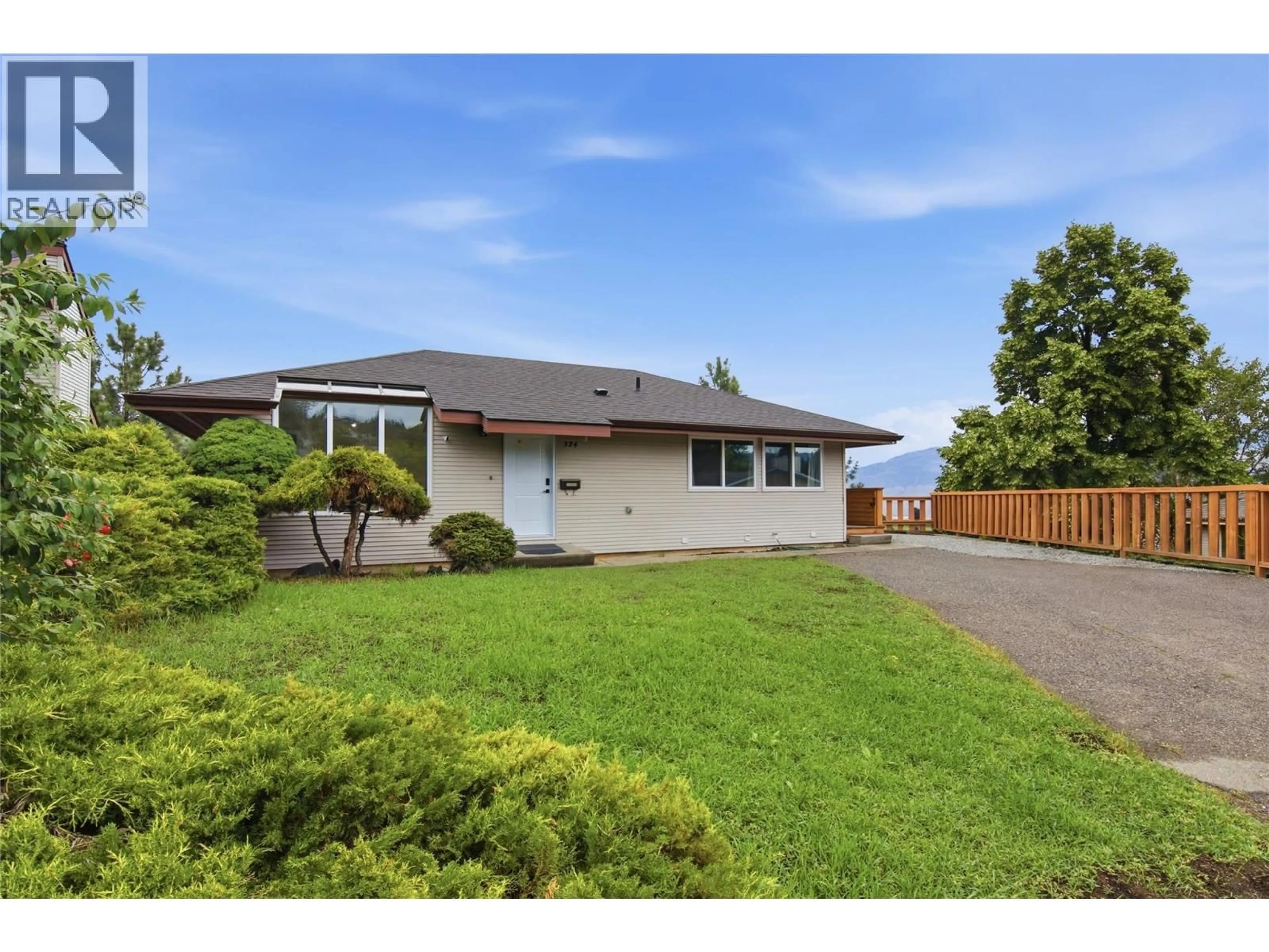 A pic from outside/outdoor area/front of a property/back of a property/a pic from drone, street for 324 WHITESHIELD CRESCENT, Kamloops British Columbia V2E1G1