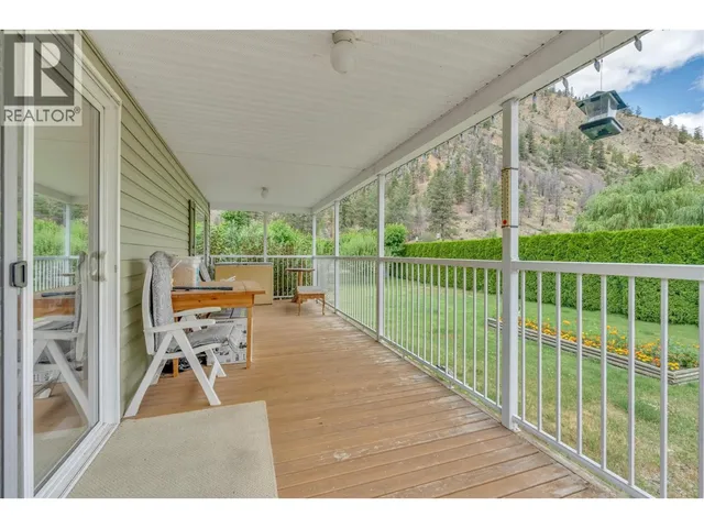 1526 MAIN STREET NORTH, Olalla 3