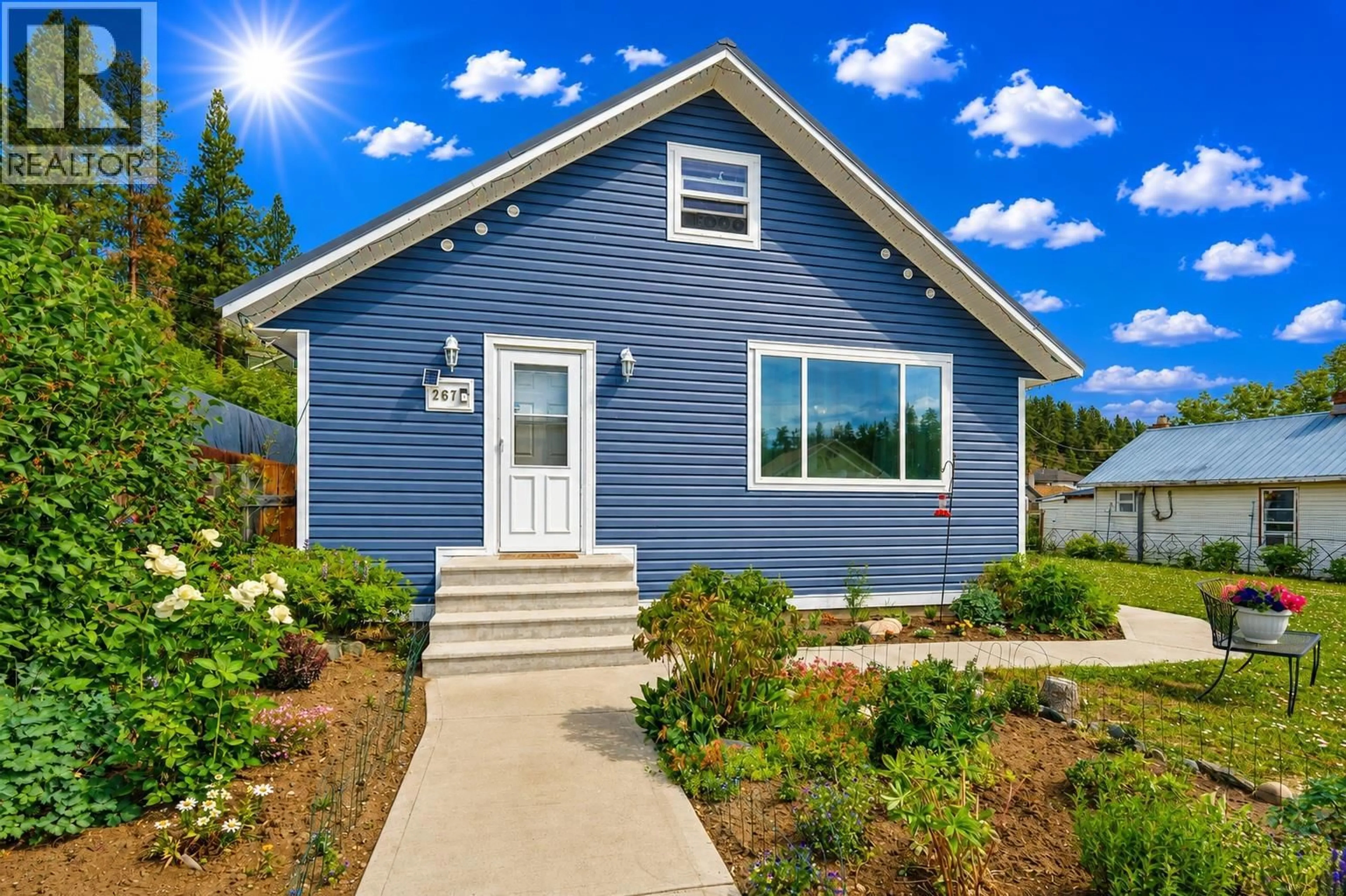Home with vinyl exterior material, street for 267 ANGELA AVENUE, Princeton British Columbia V0X1W0