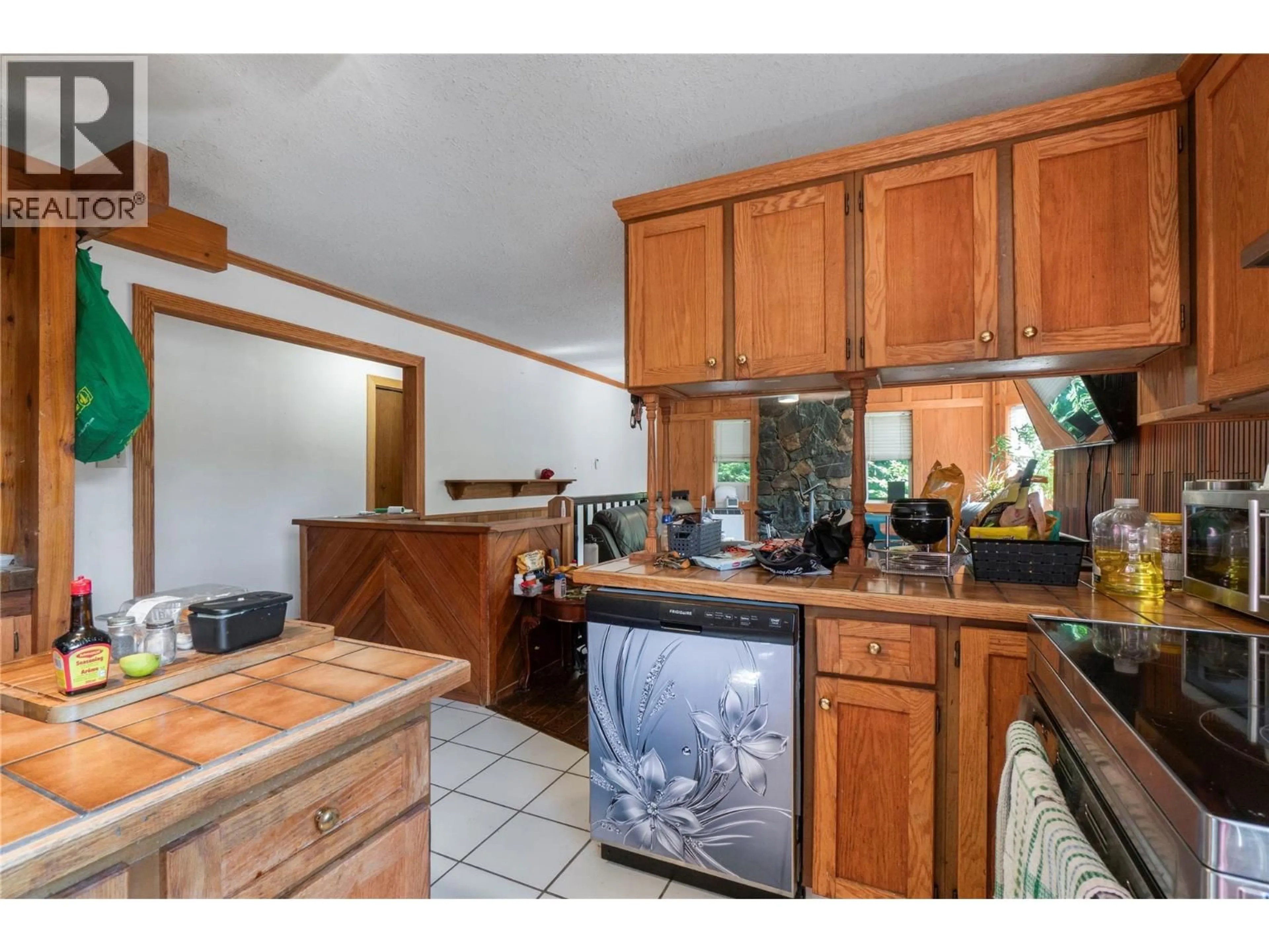 Unknown for 8749 SQUILAX-ANGLEMONT ROAD, St. Ives British Columbia V0E1M9