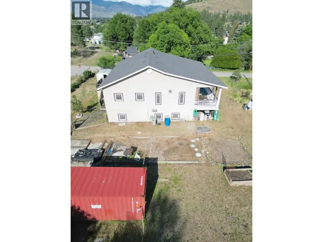 4240 VANCOUVER AVENUE EAST, Grand Forks 2