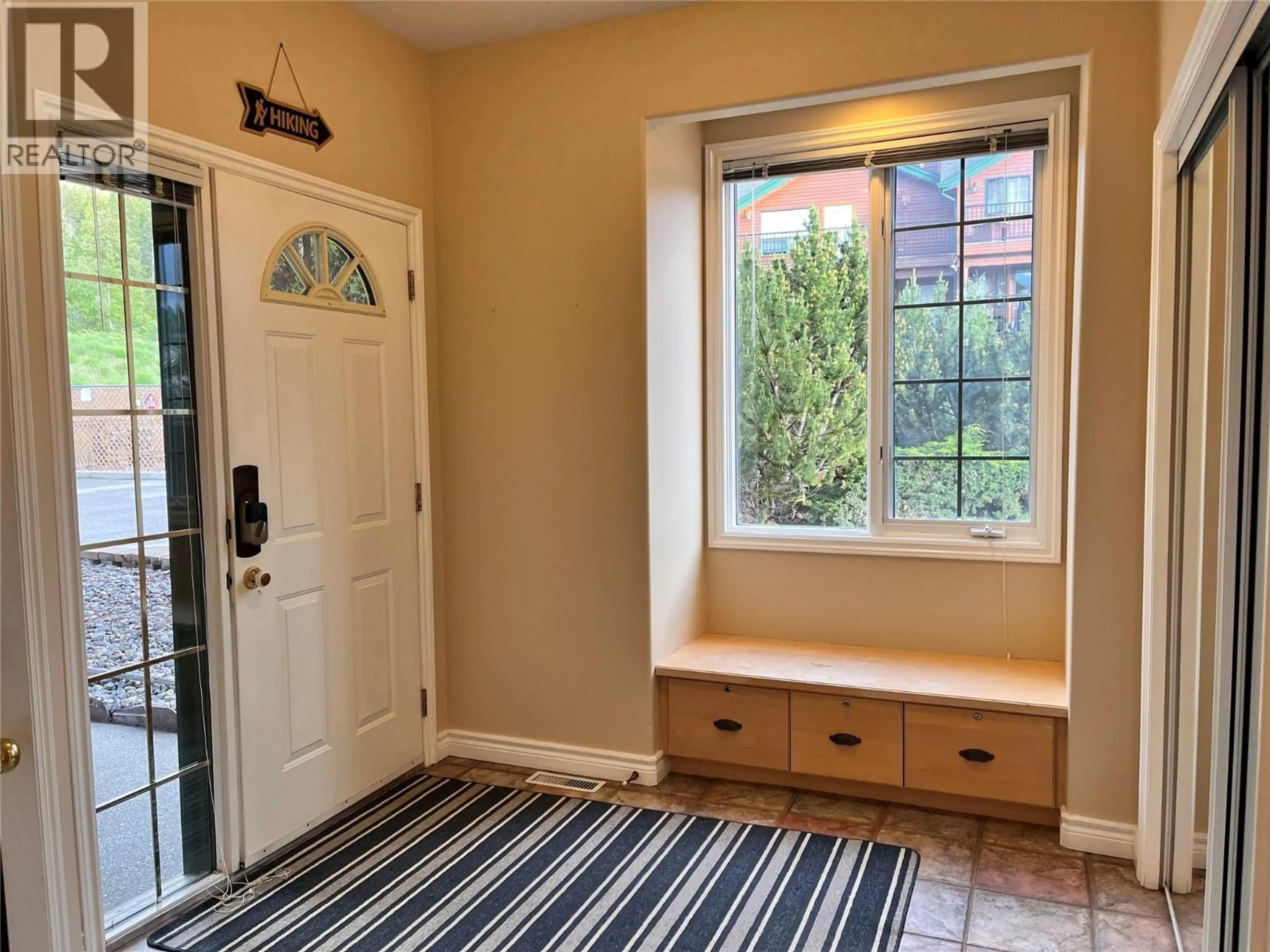 Indoor entryway for 704 - 5201 FAIRWAY DRIVE, Fairmont Hot Springs British Columbia V0B1L1