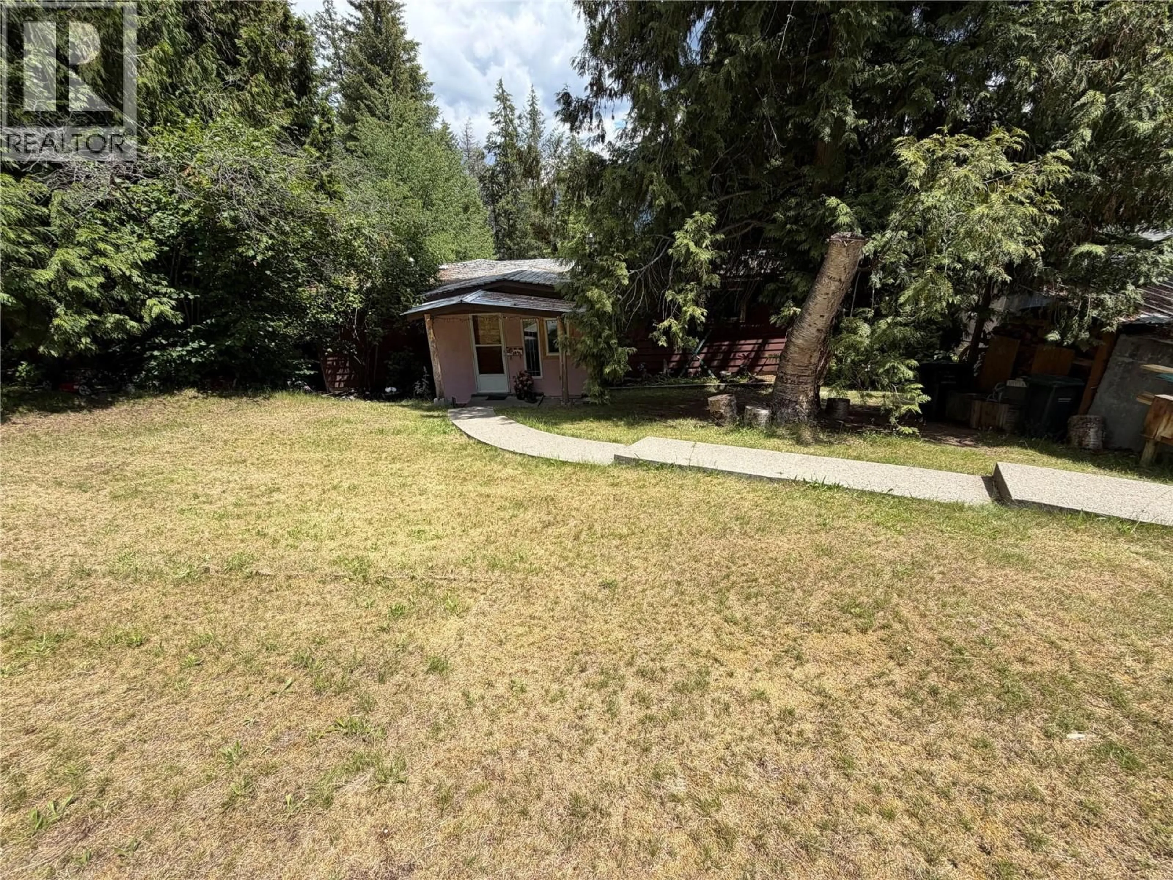 A pic from outside/outdoor area/front of a property/back of a property/a pic from drone, forest/trees view for 2186 CRESTVIEW CRESCENT, Castlegar British Columbia V1N3B3