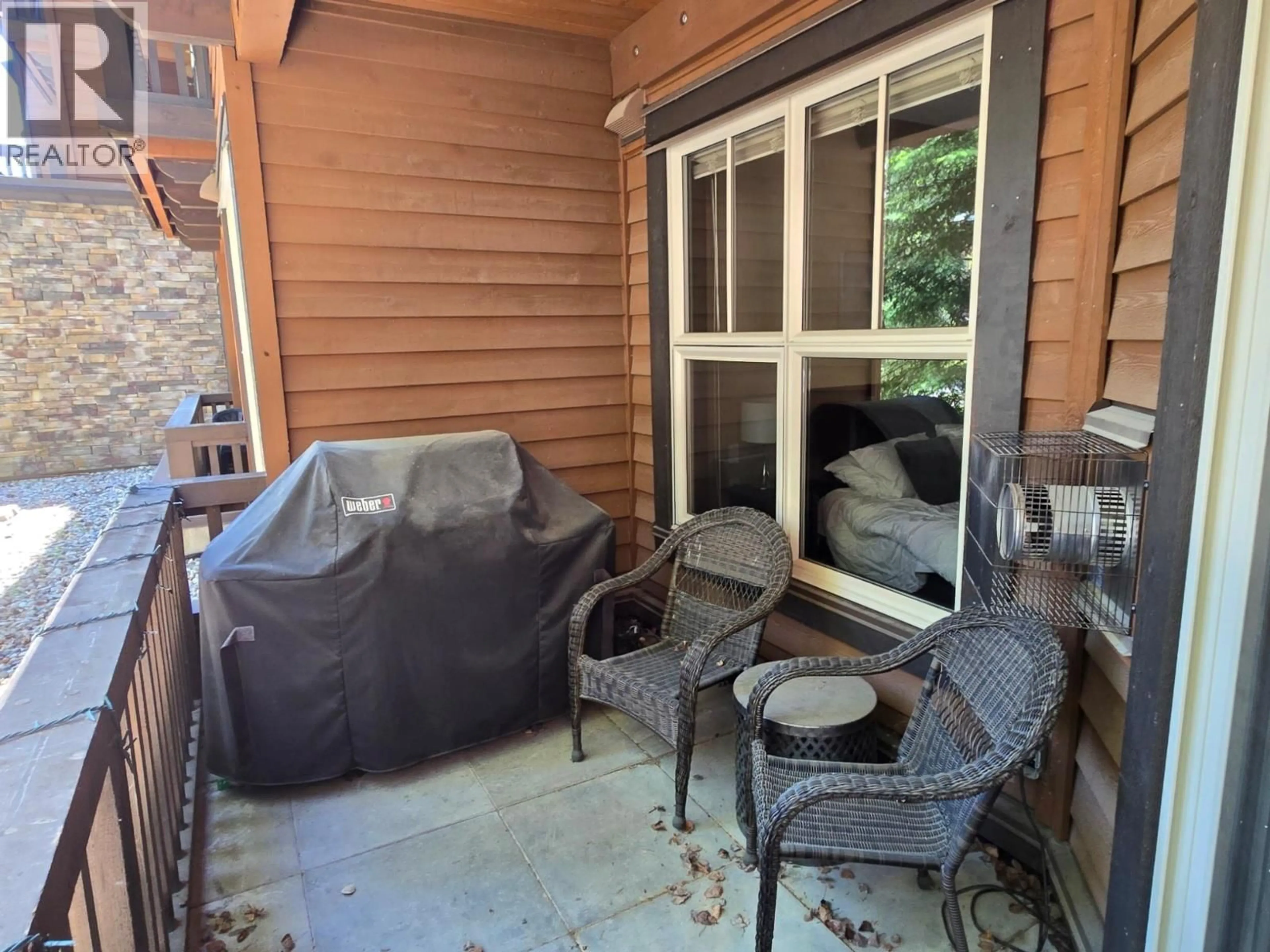 Patio, water/lake/river/ocean view for 109 - 2064 SUMMIT DRIVE, Panorama British Columbia V0A1T0