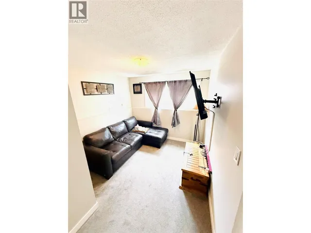 20 GREEN AVENUE, Penticton 5