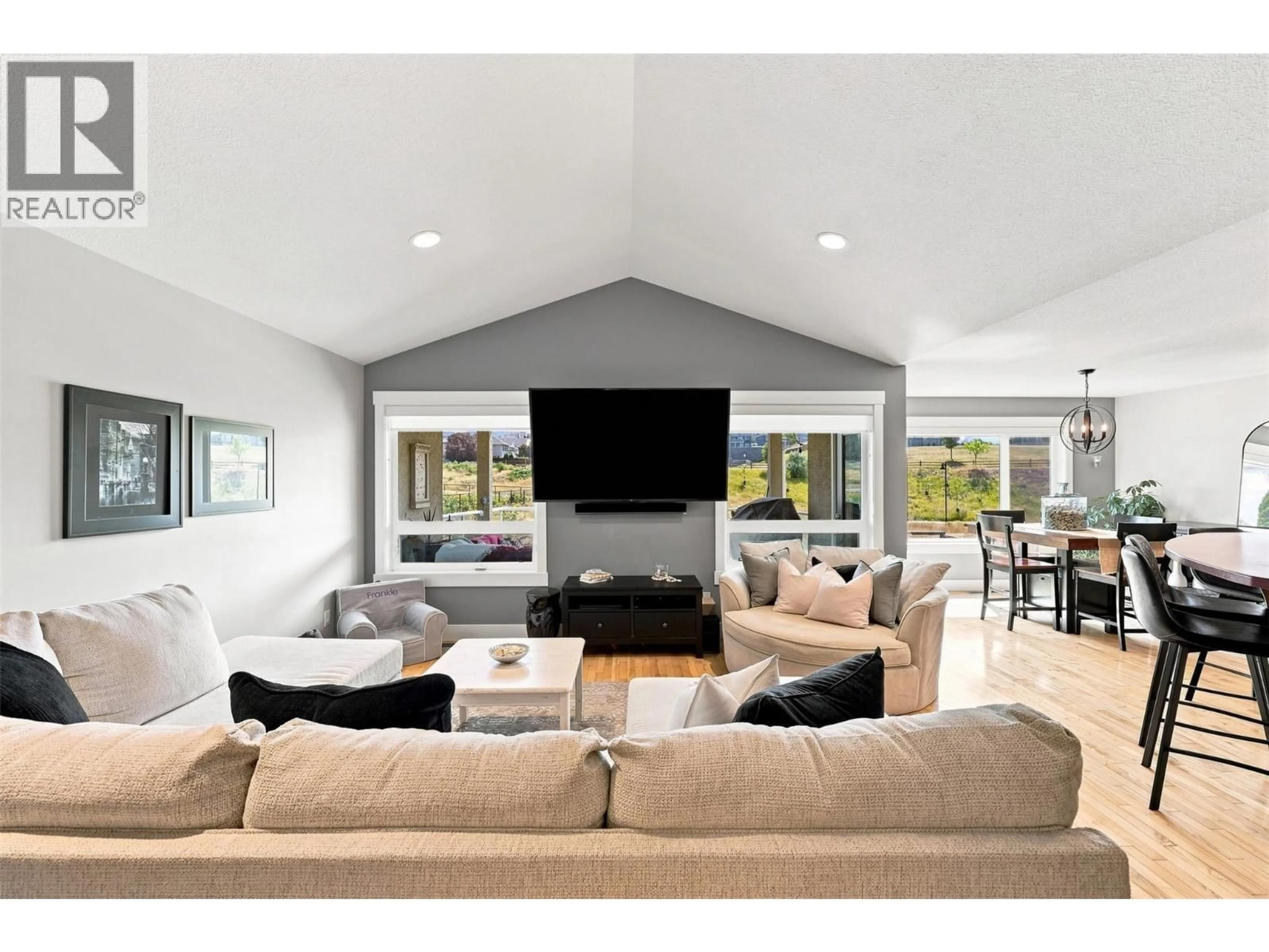 Living room with furniture, unknown for 1167 BURGESS WAY, Kamloops British Columbia V1S1S9