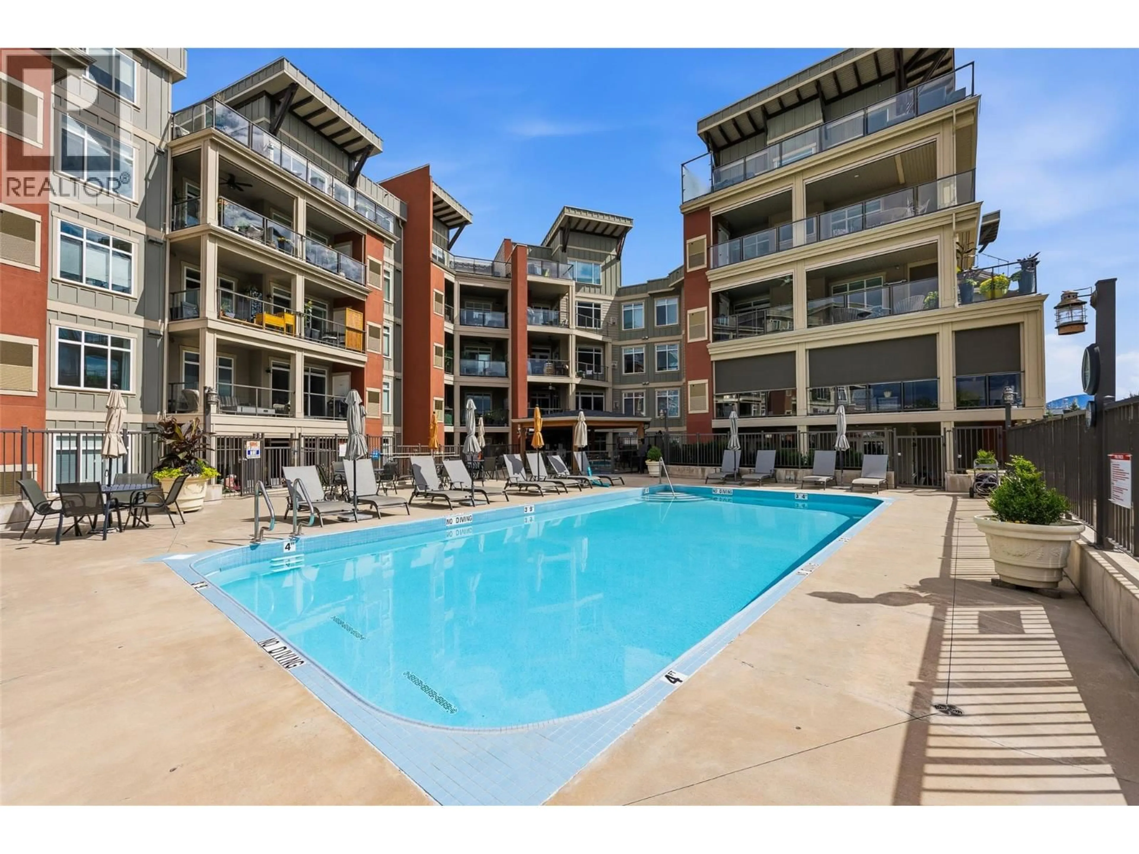 Pool for 311 - 3865 TRUSWELL ROAD, Kelowna British Columbia V1W3K9