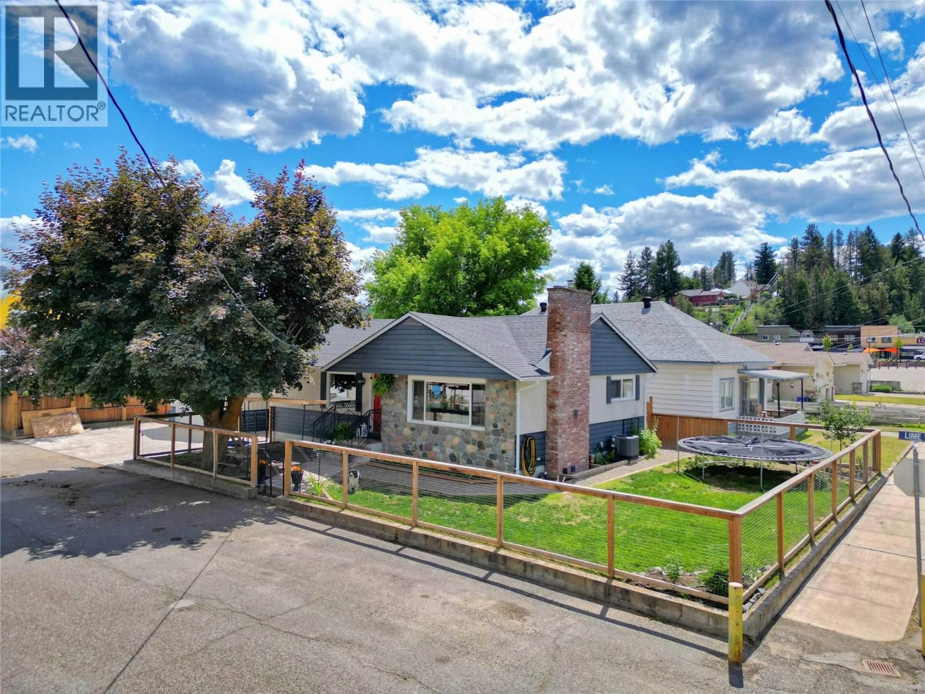 A pic from outside/outdoor area/front of a property/back of a property/a pic from drone, street for 248 LIME STREET, Princeton British Columbia V0X1W0