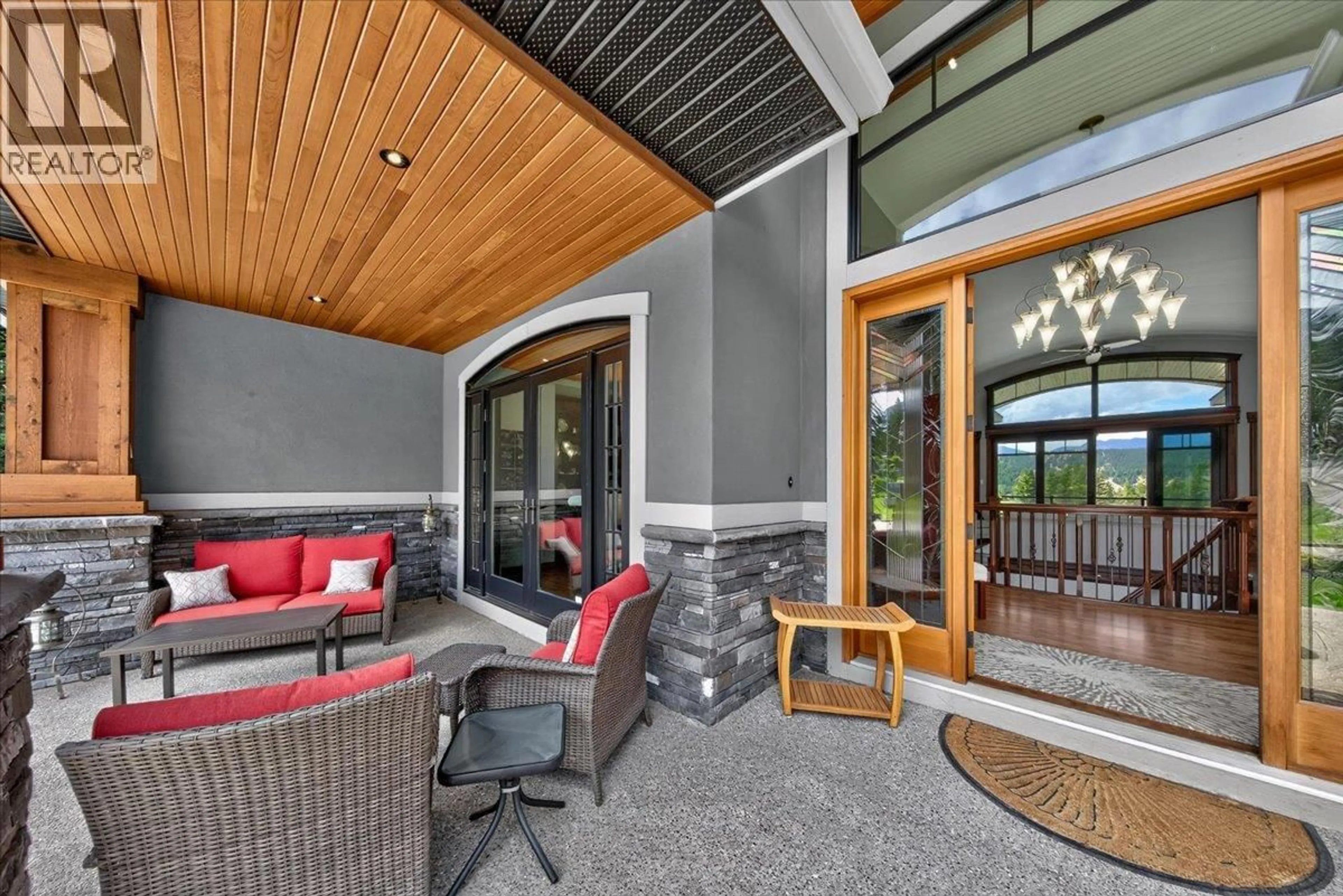 Patio, water/lake/river/ocean view for 7495 SUN VALLEY PLACE, Radium Hot Springs British Columbia V0A1M0