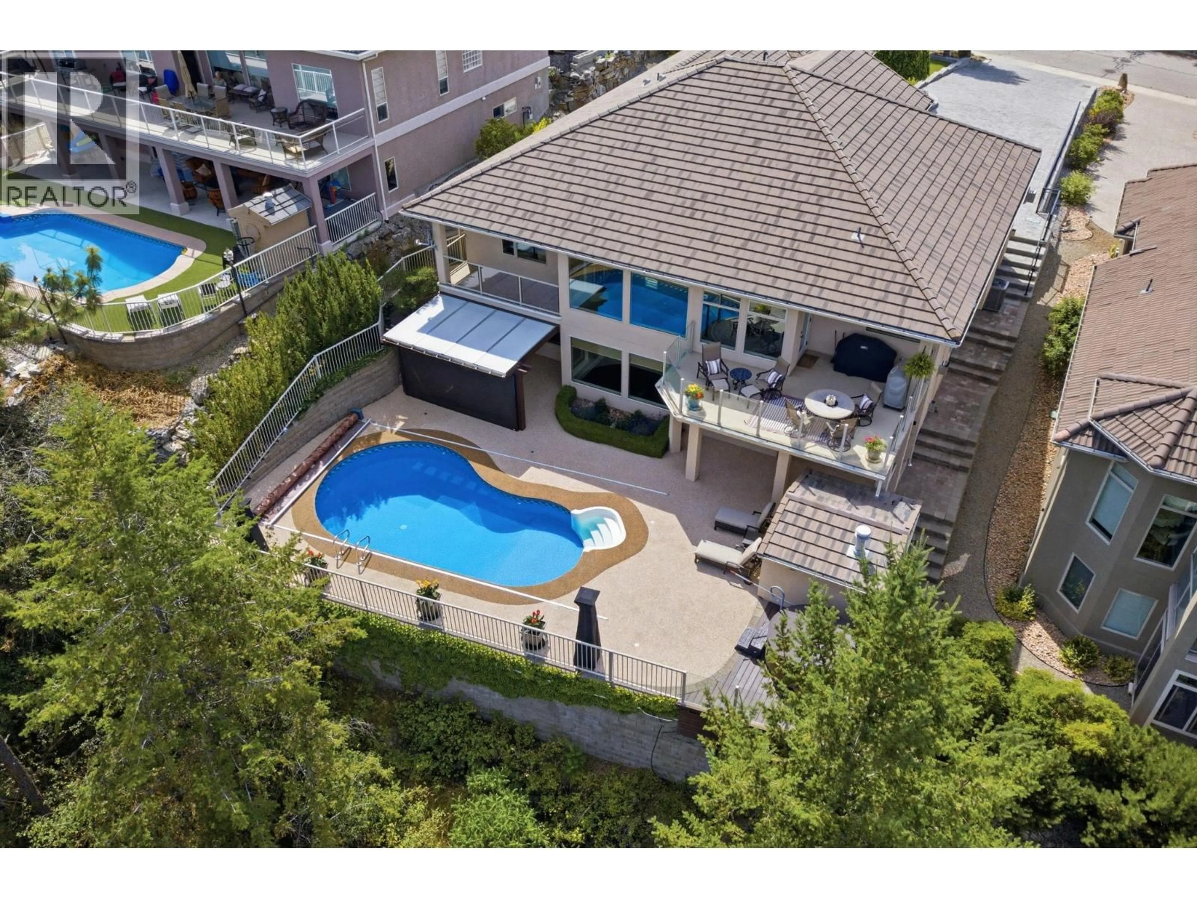 A pic from outside/outdoor area/front of a property/back of a property/a pic from drone, unknown for 2109 CAPISTRANO DRIVE, Kelowna British Columbia V1V2N1