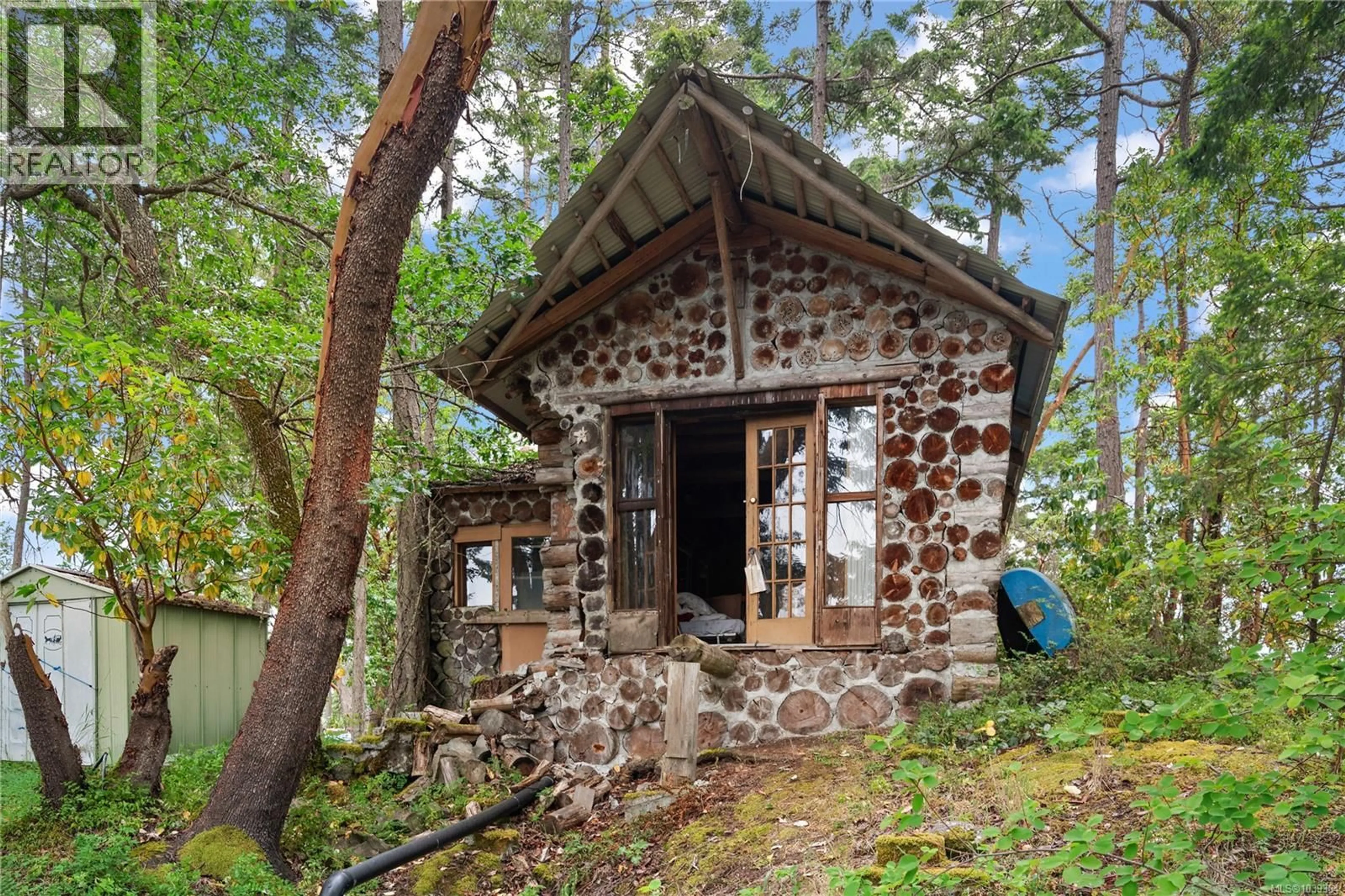 Shed for 14 SECRET ISLAND, Prevost Island British Columbia V8K1X4