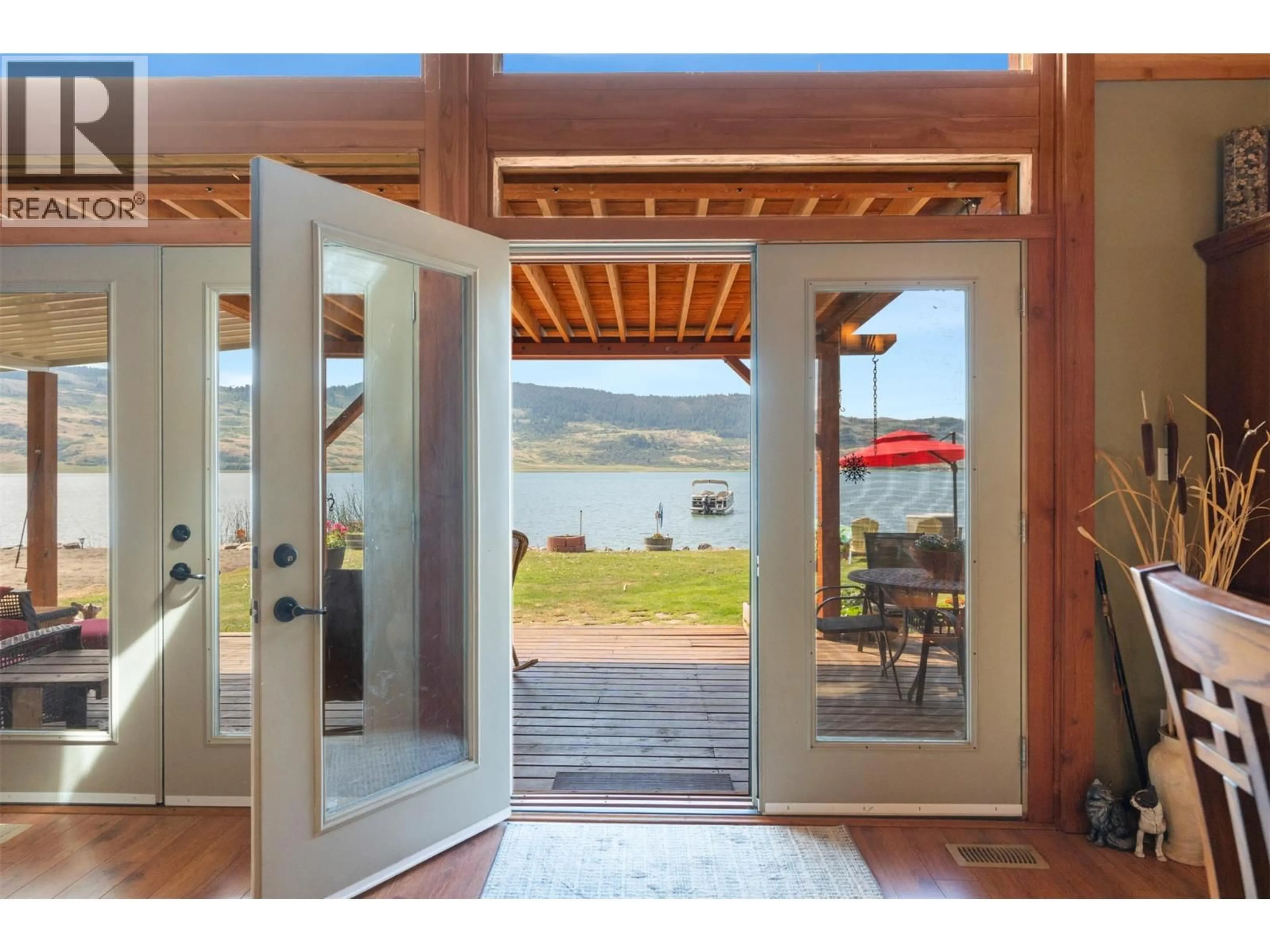 Indoor entryway for 17 MARY'S EMERALD BAY ROAD, Vernon British Columbia V1H2A7