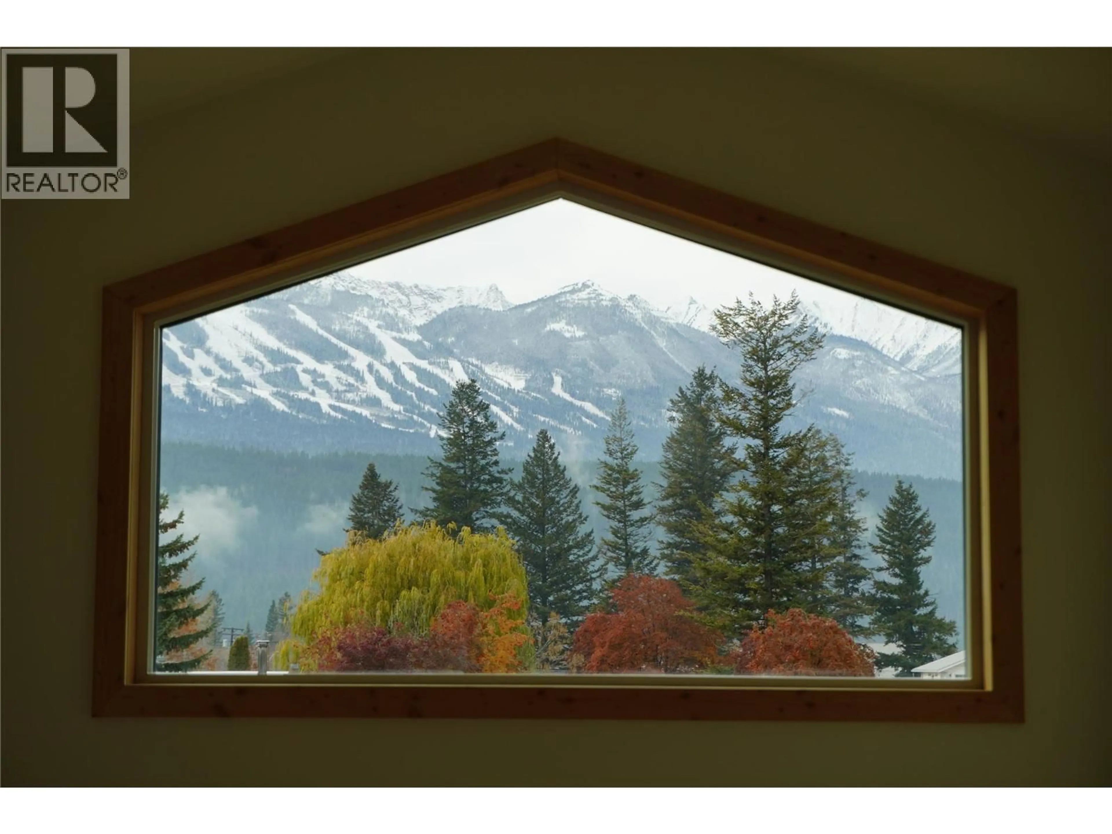 Unknown for 905 13 AVENUE SOUTH, Golden British Columbia V0A1H0
