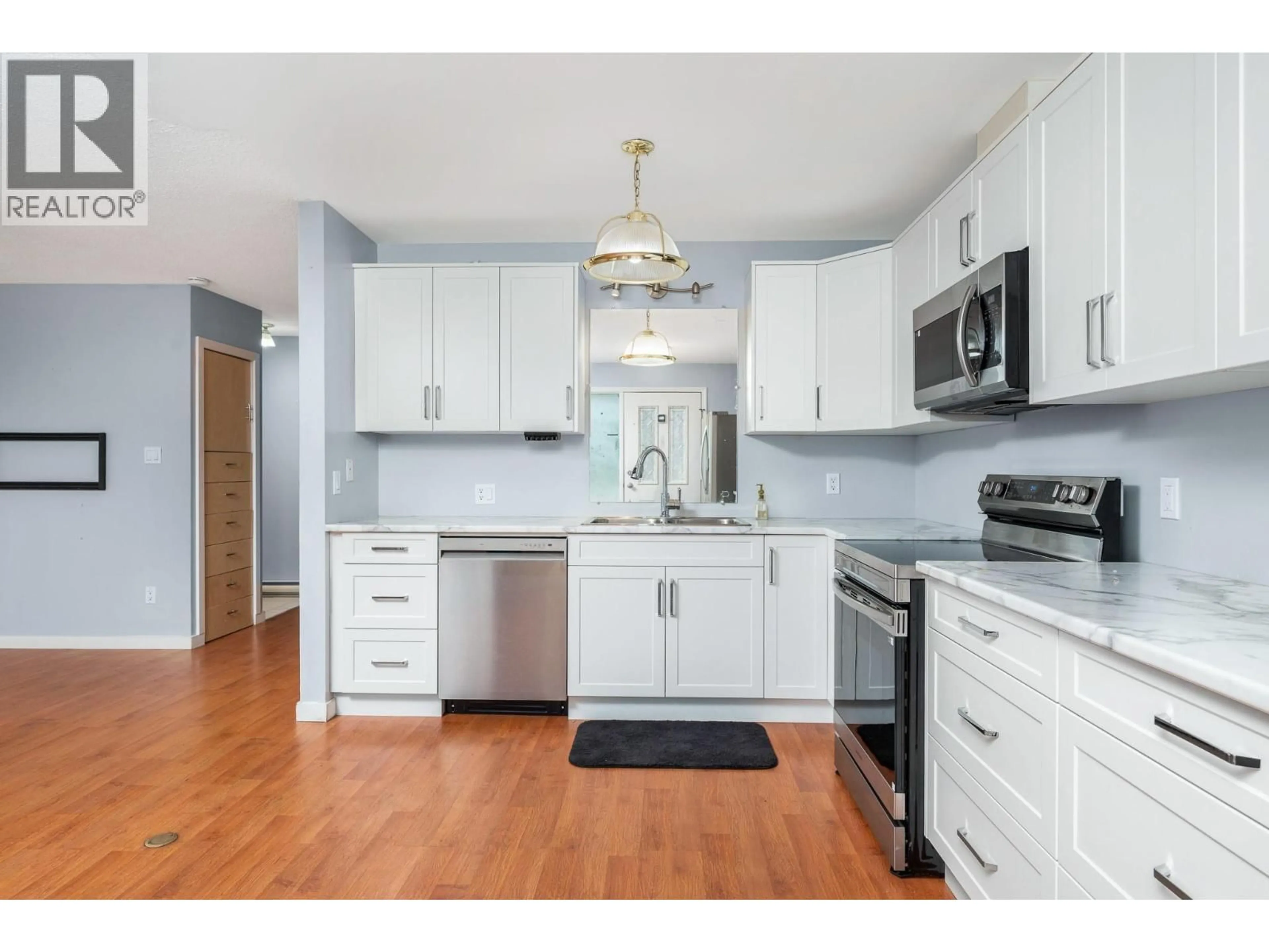 Open concept kitchen, unknown for 5008 HERITAGE DRIVE, Vernon British Columbia V1T7V4