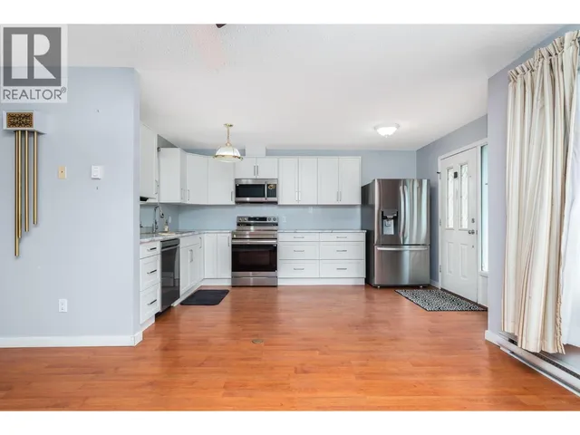5008 HERITAGE DRIVE, Vernon 5
