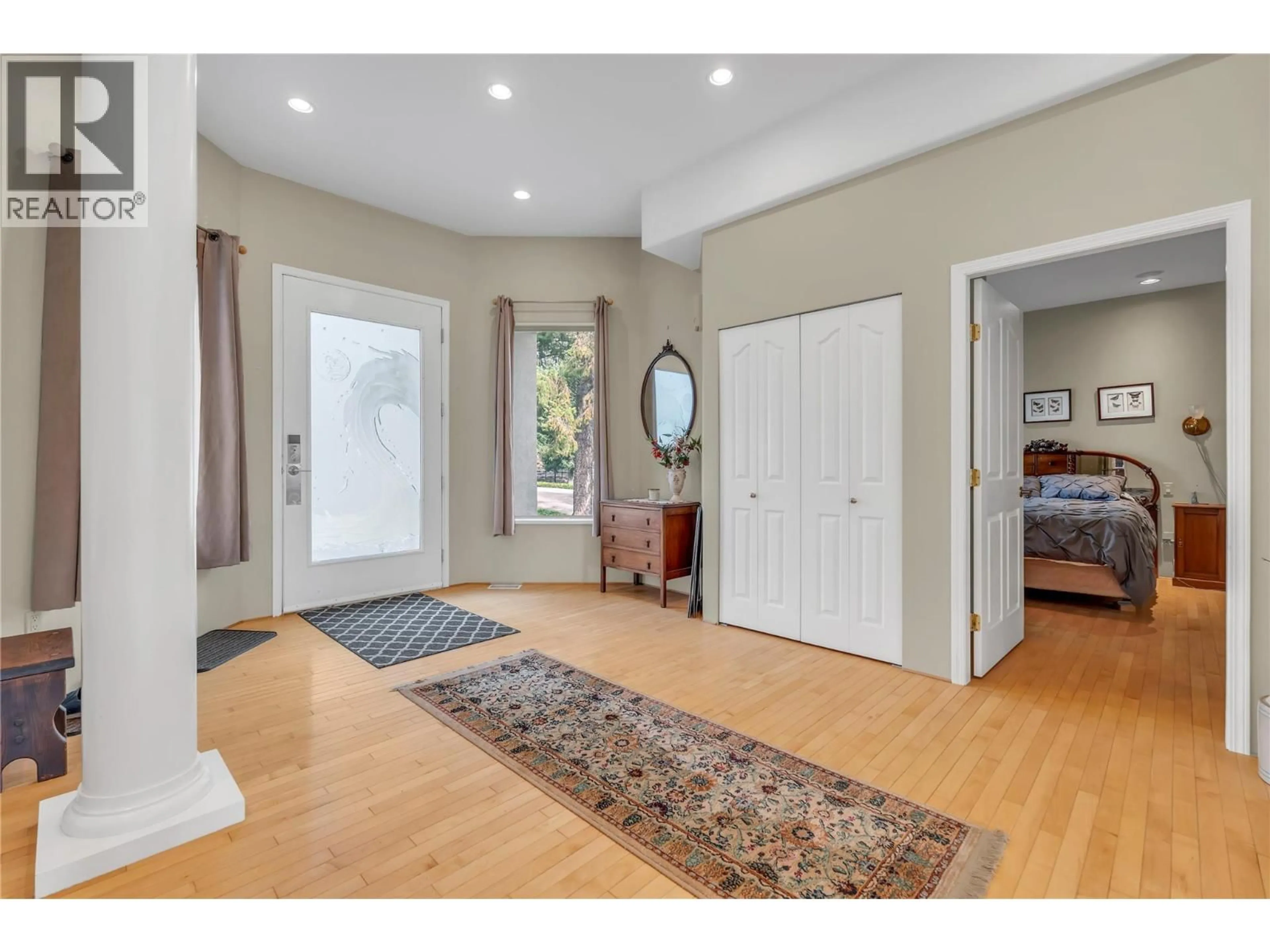 Indoor entryway for 134 DEERVIEW CRESCENT, Princeton British Columbia V0X1W0