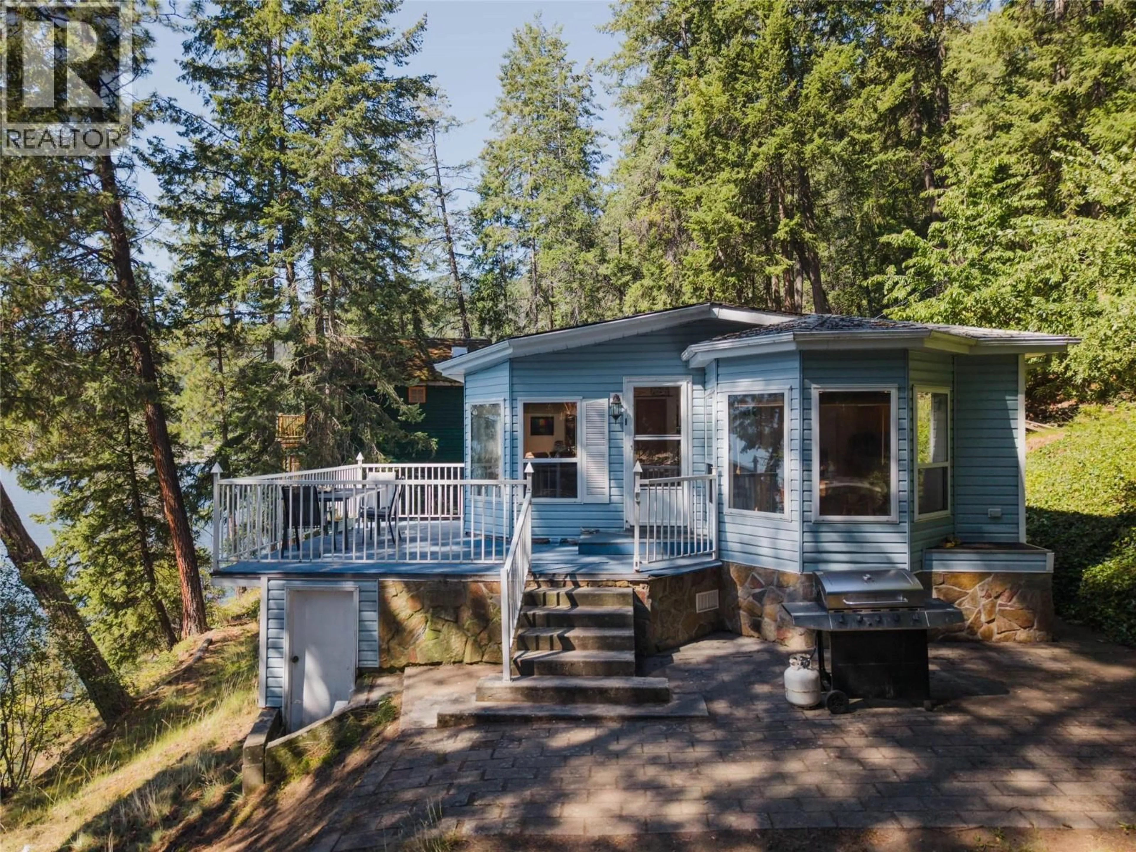 Home with vinyl exterior material, unknown for 4218 WOODBURY VILLAGE ROAD, Ainsworth British Columbia V0G1M0