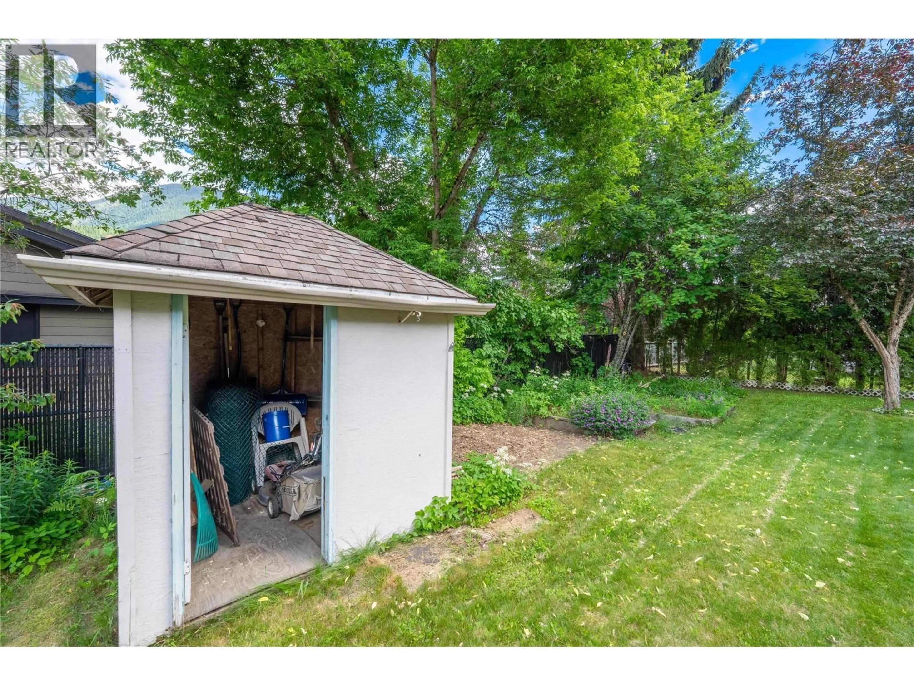 Shed for 1609 WINDSOR DRIVE, Revelstoke British Columbia V0E2S1