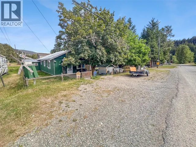 387 PARRISH AVENUE, Coalmont-Tulameen 2