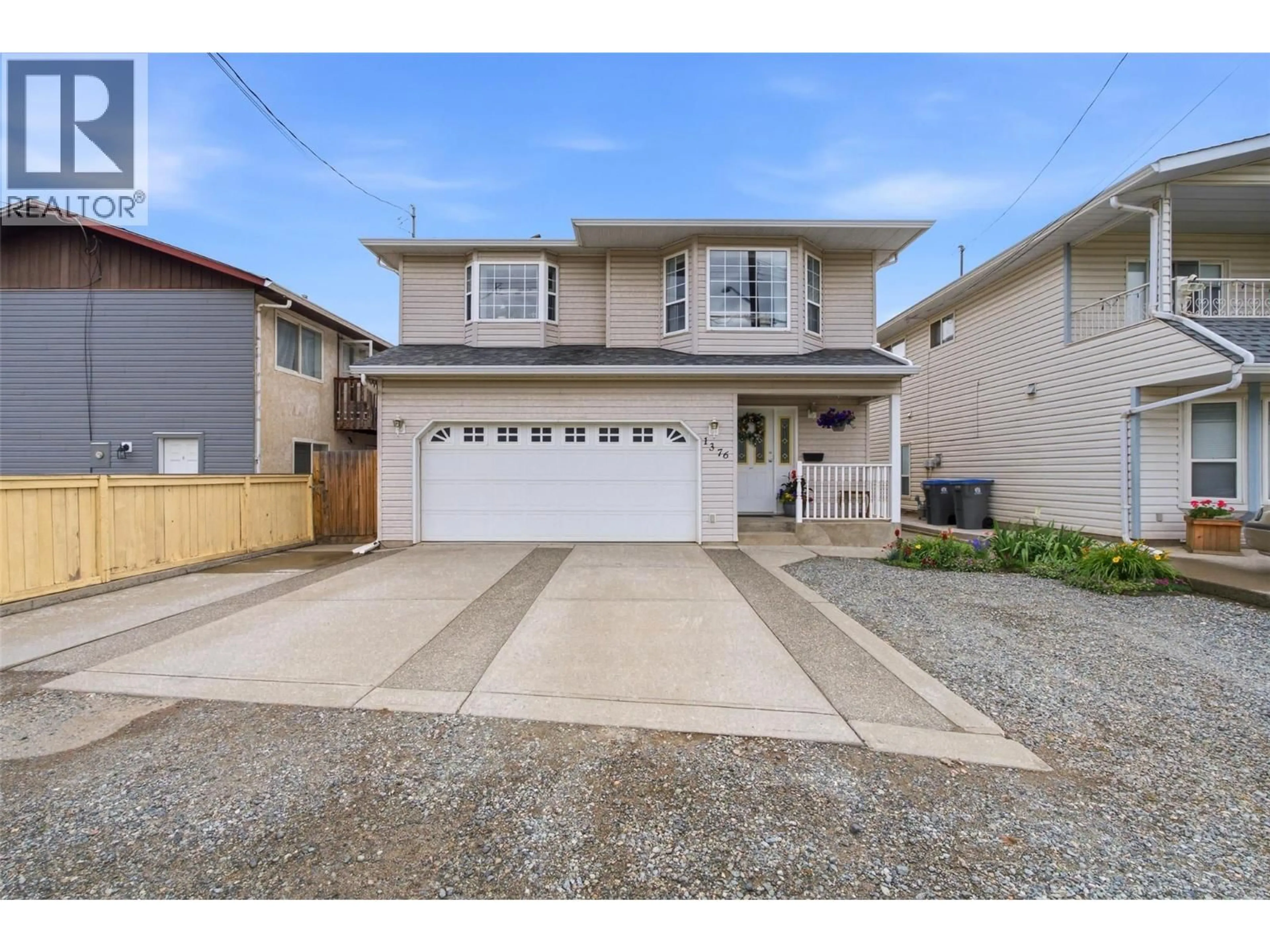 Home with vinyl exterior material, street for 1376 VOGHT STREET, Merritt British Columbia V1K1B8