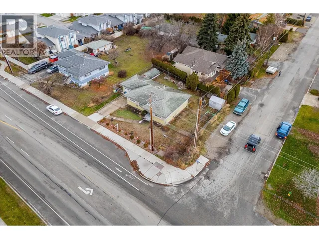 1190 GUISACHAN ROAD, Kelowna 2