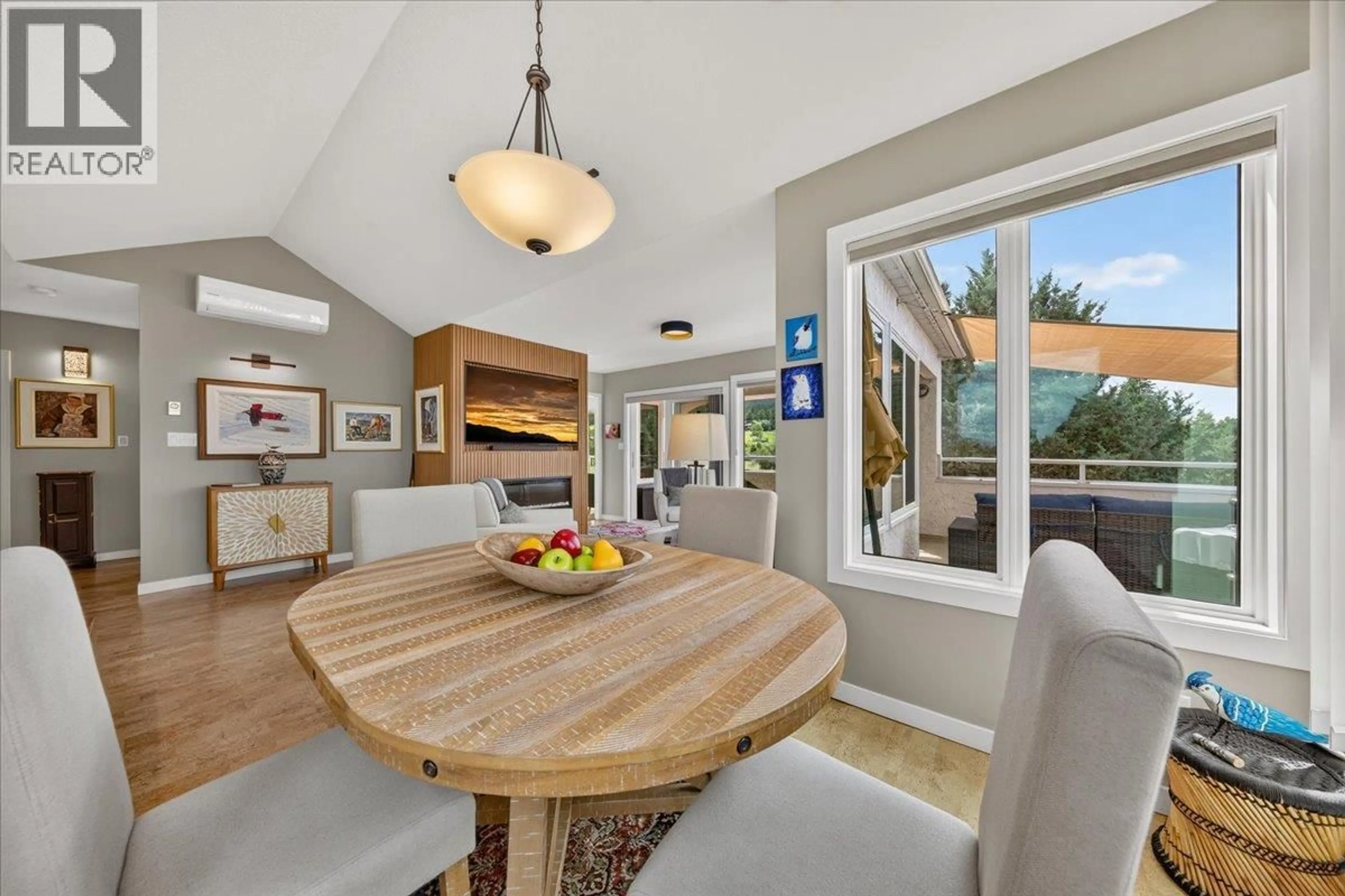 Open concept kitchen, unknown for 14 - 5054 RIVERVIEW ROAD, Fairmont Hot Springs British Columbia V0B1L1