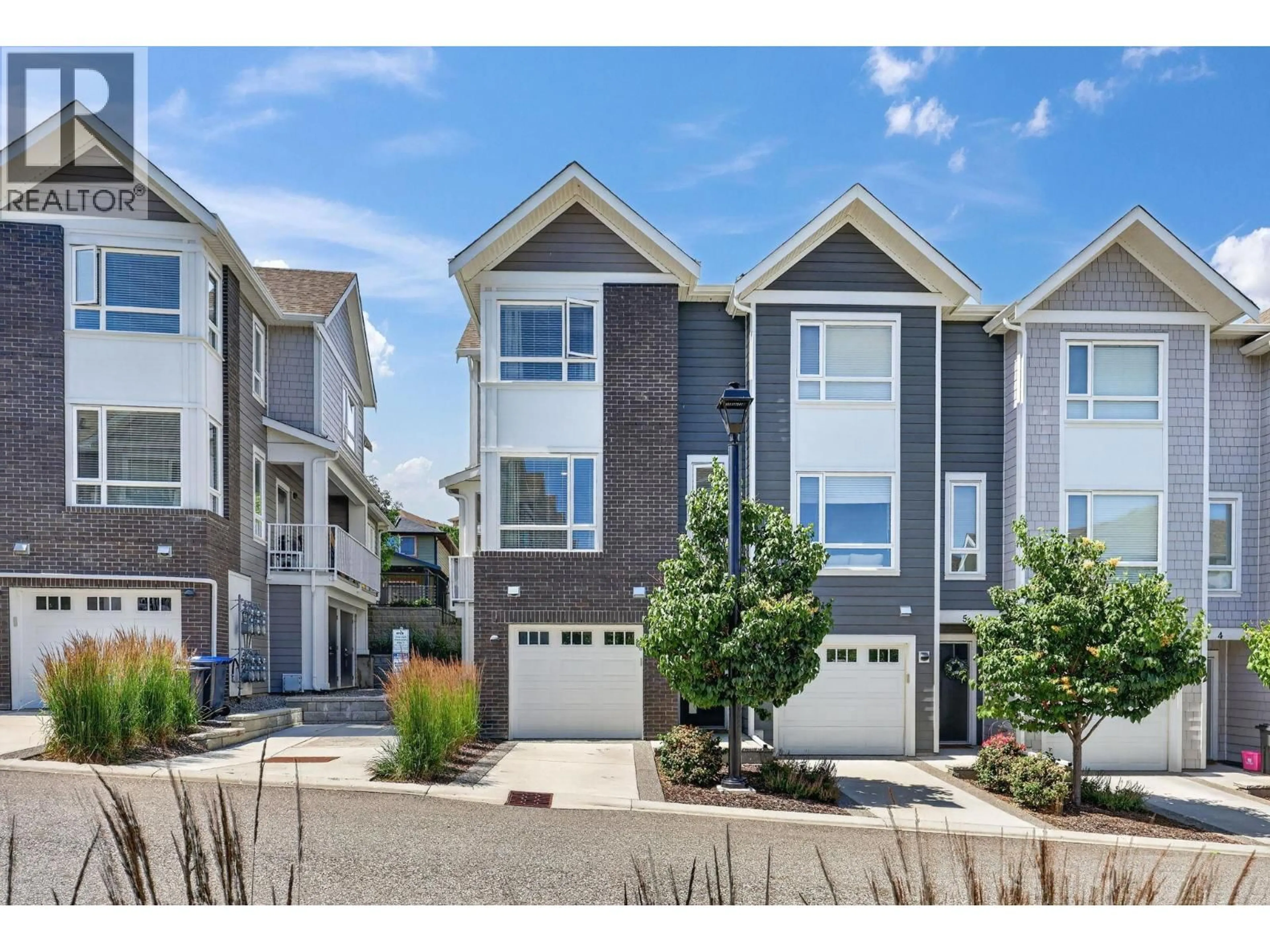 Home with vinyl exterior material, street for 6 - 13098 SHORELINE WAY, Lake Country British Columbia V4V0A8