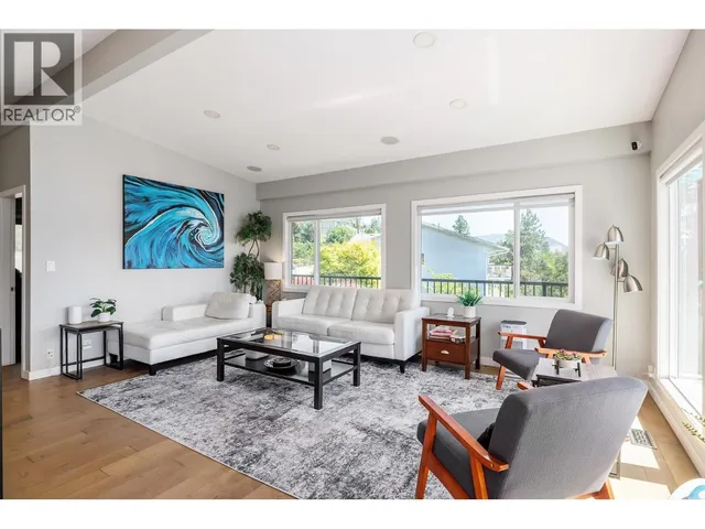 6415 RENFREW ROAD, Peachland 5