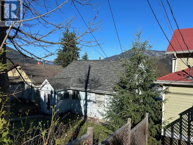 311 GORE STREET, Nelson 2