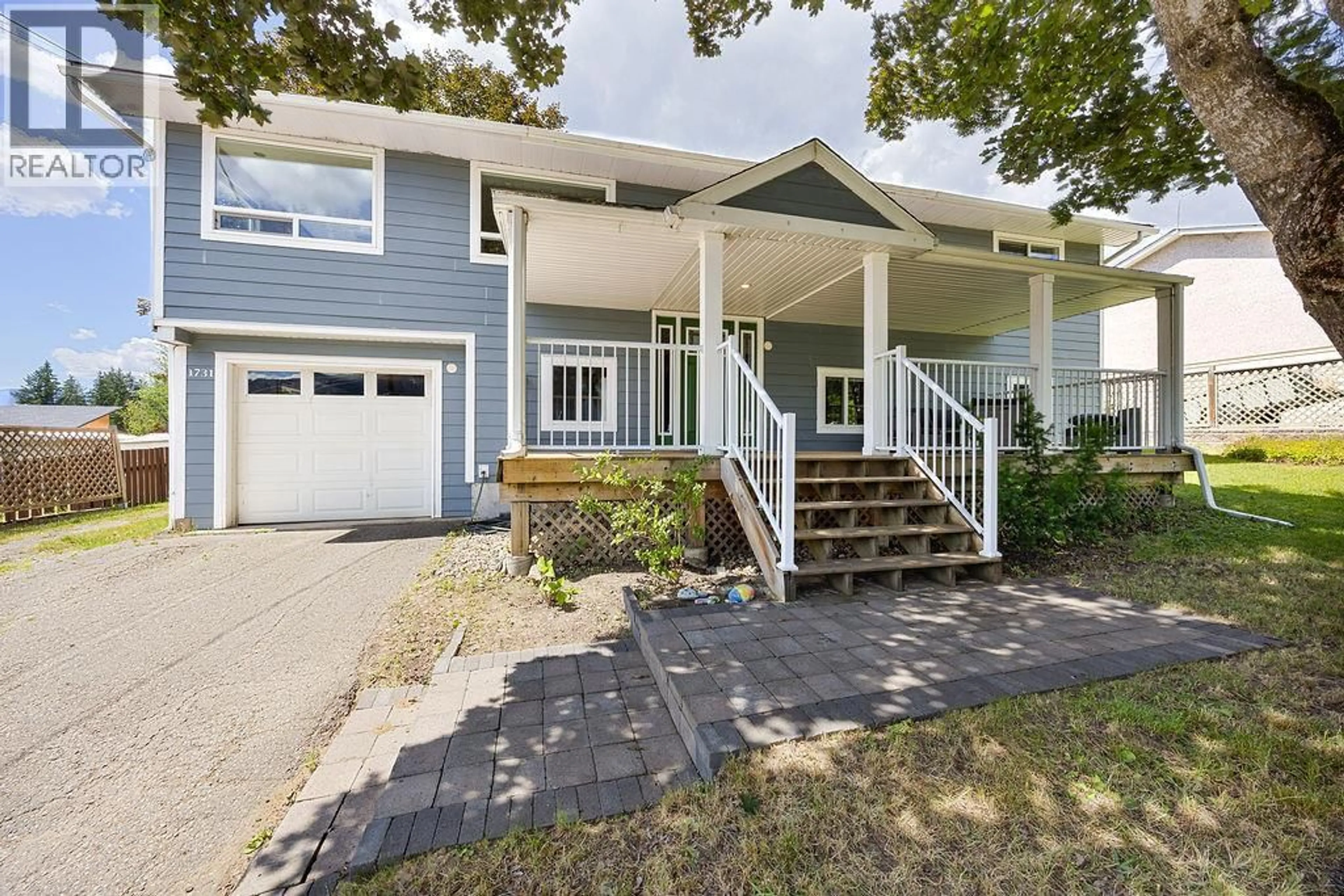 Home with vinyl exterior material, street for 1731 36TH STREET, Salmon Arm British Columbia V1E2Z2