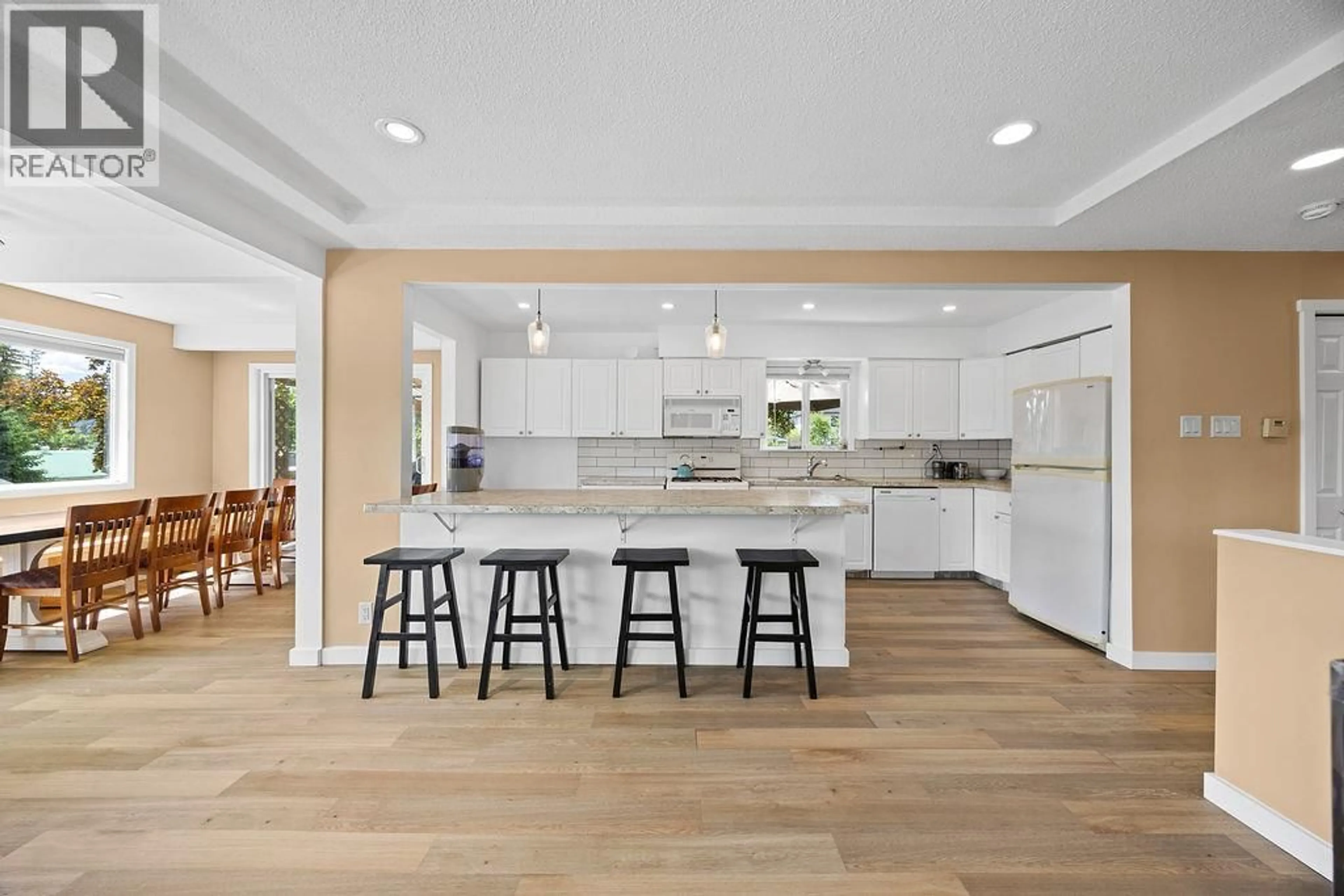 Open concept kitchen, unknown for 1731 36TH STREET, Salmon Arm British Columbia V1E2Z2