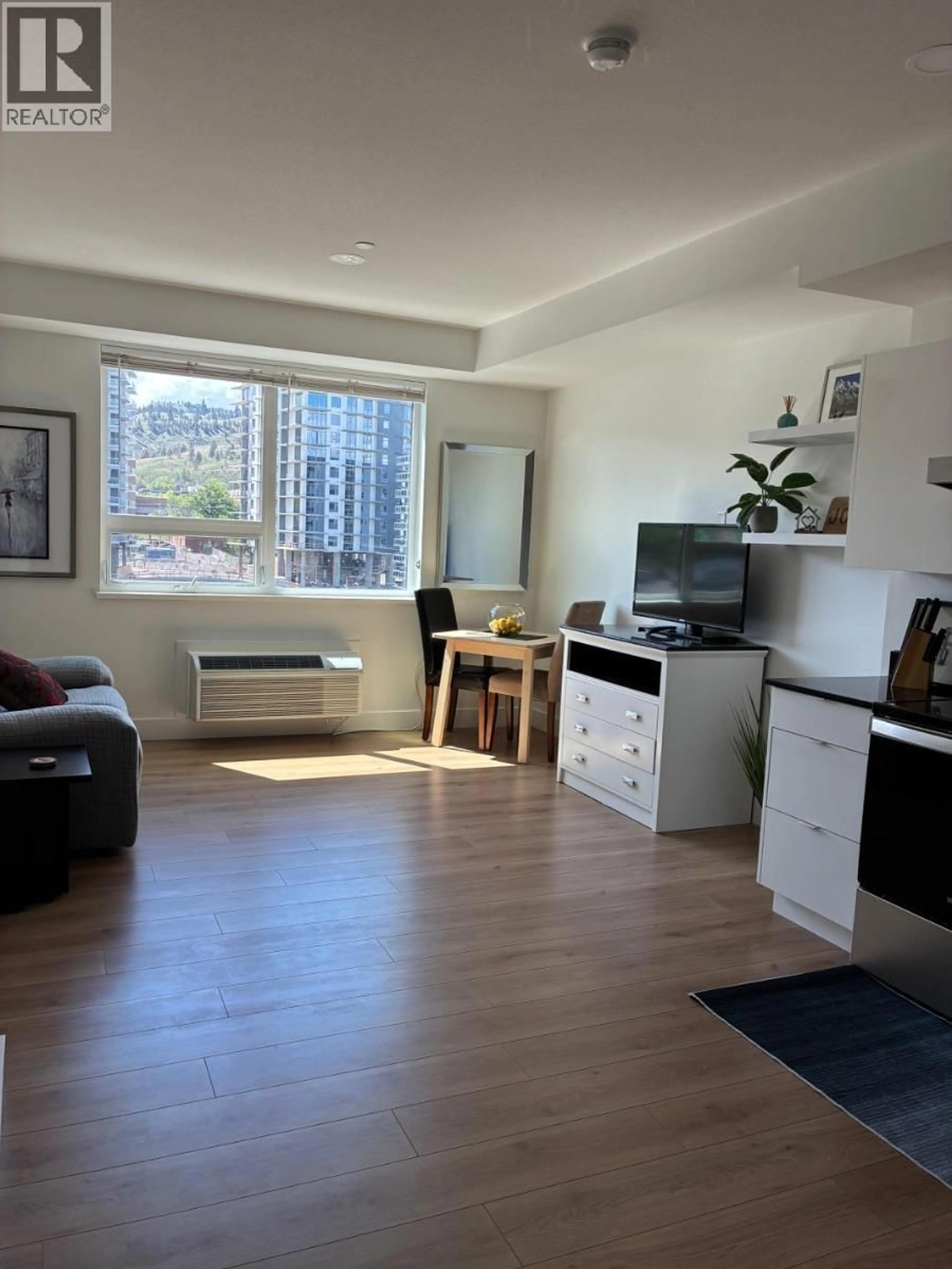 A pic of a room for 604 - 444 ST PAUL STREET, Kamloops British Columbia V2C0L2