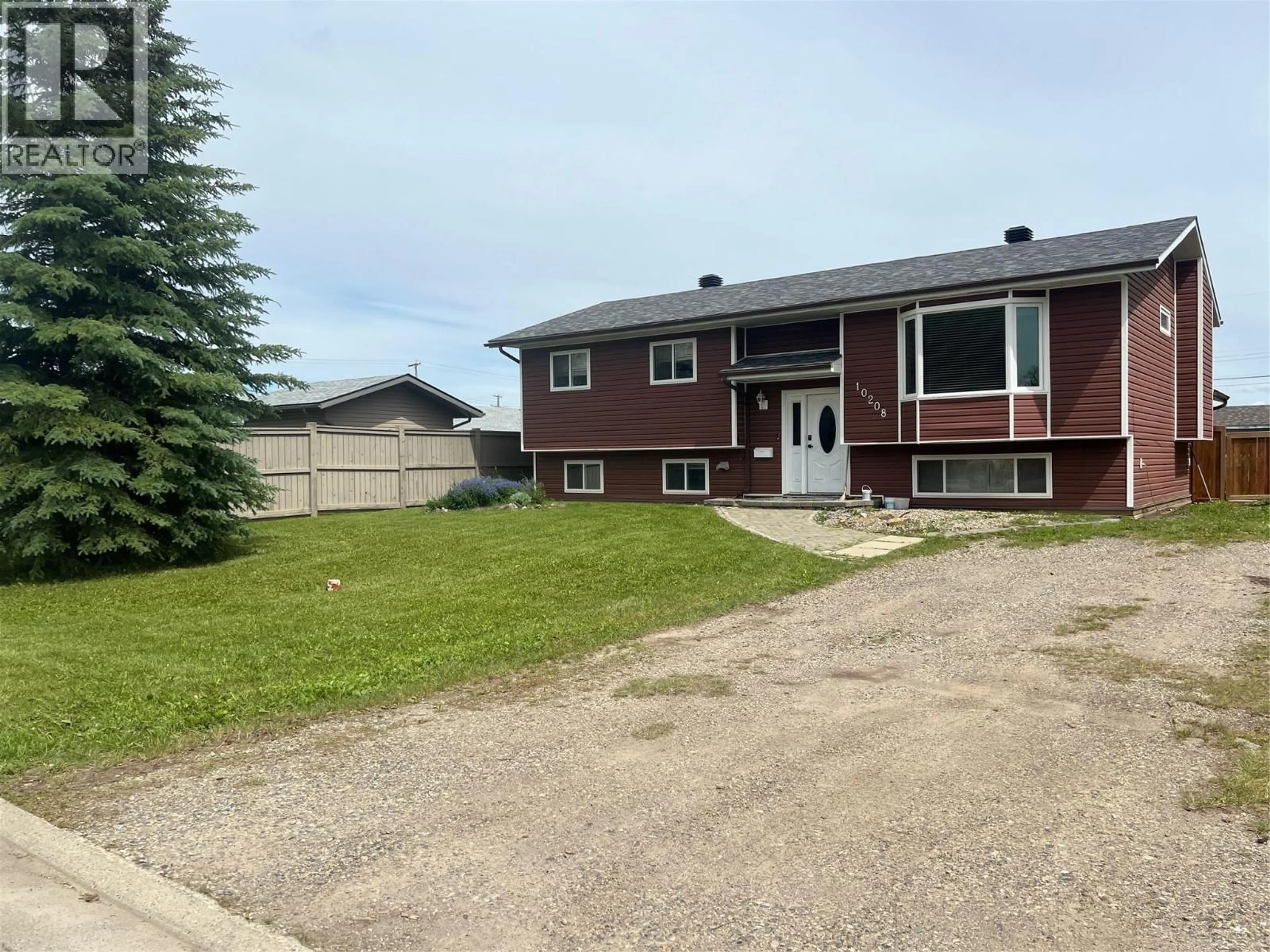 A pic from outside/outdoor area/front of a property/back of a property/a pic from drone, street for 10208 18 STREET, Dawson Creek British Columbia V1G4E1